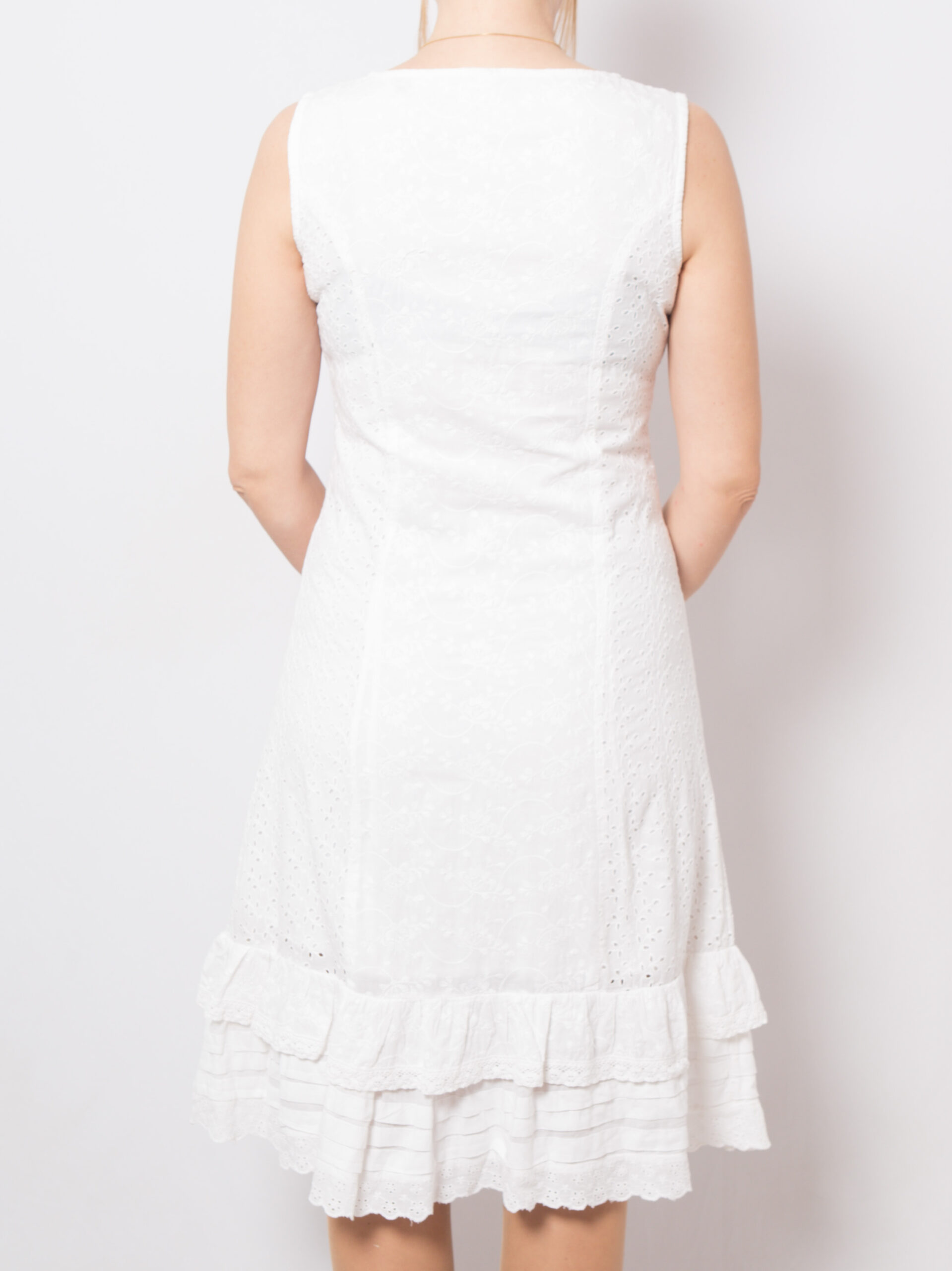Vintage Broderie Anglaise White Dress Vintage Broderie Anglaise White Dress - Image 4