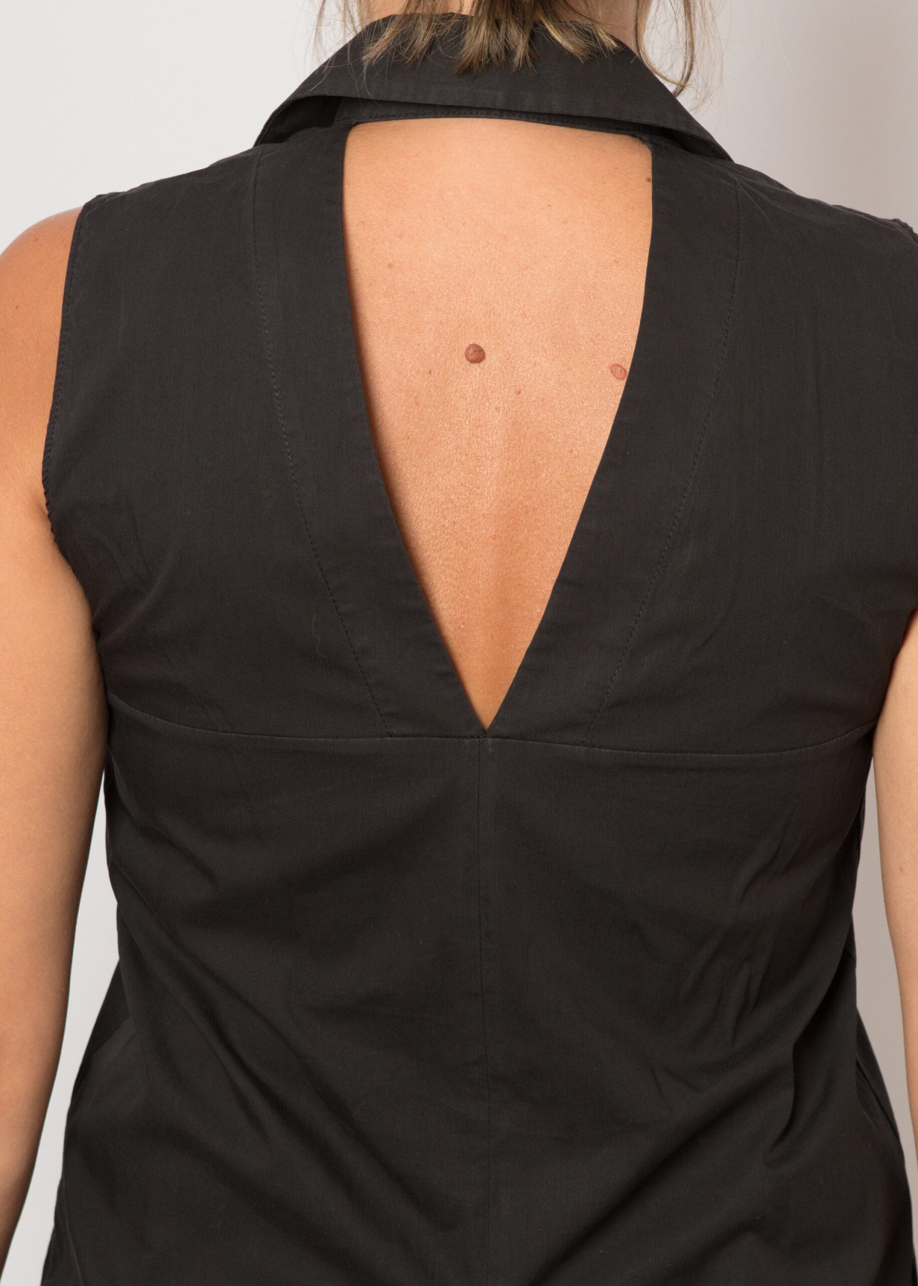LIU JO Sleeveless Blouse Cut-Out Back LIU JO Sleeveless Blouse Cut-Out Back - Image 4