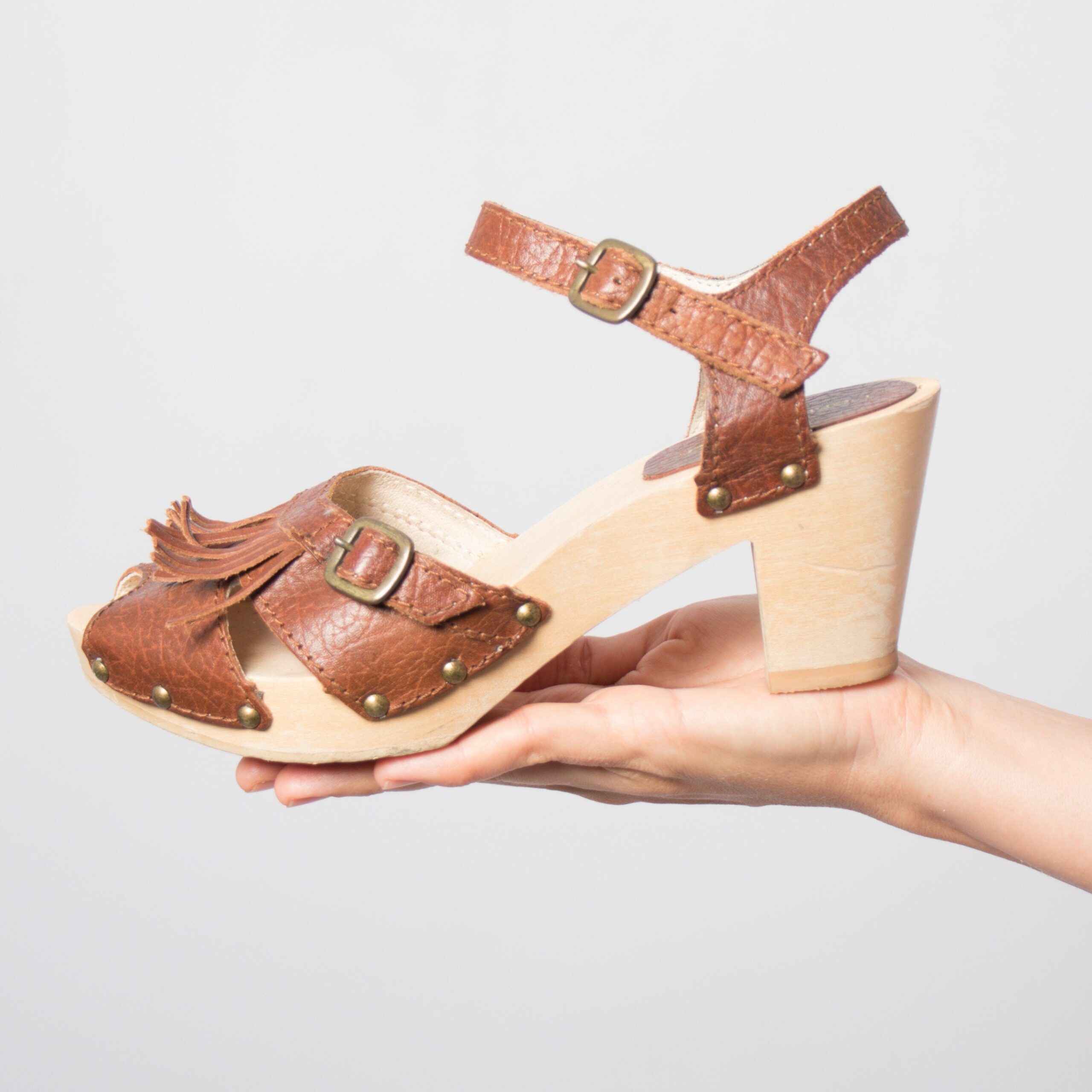 PENNYBLACK Leather Clogs with fringes PENNYBLACK Leather Clogs with fringes - Image 2