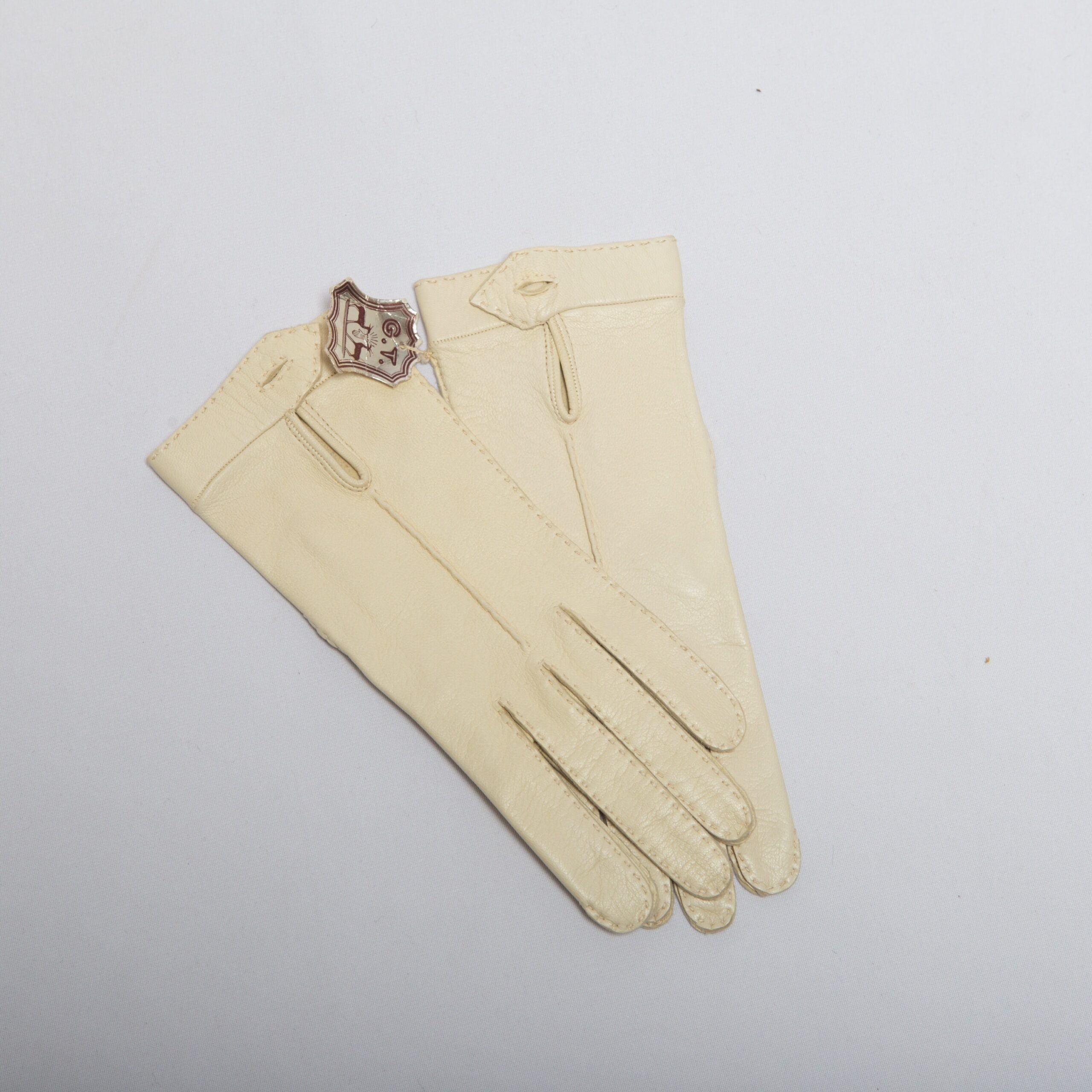 Vintage Cream Leather Gloves Vintage Cream Leather Gloves