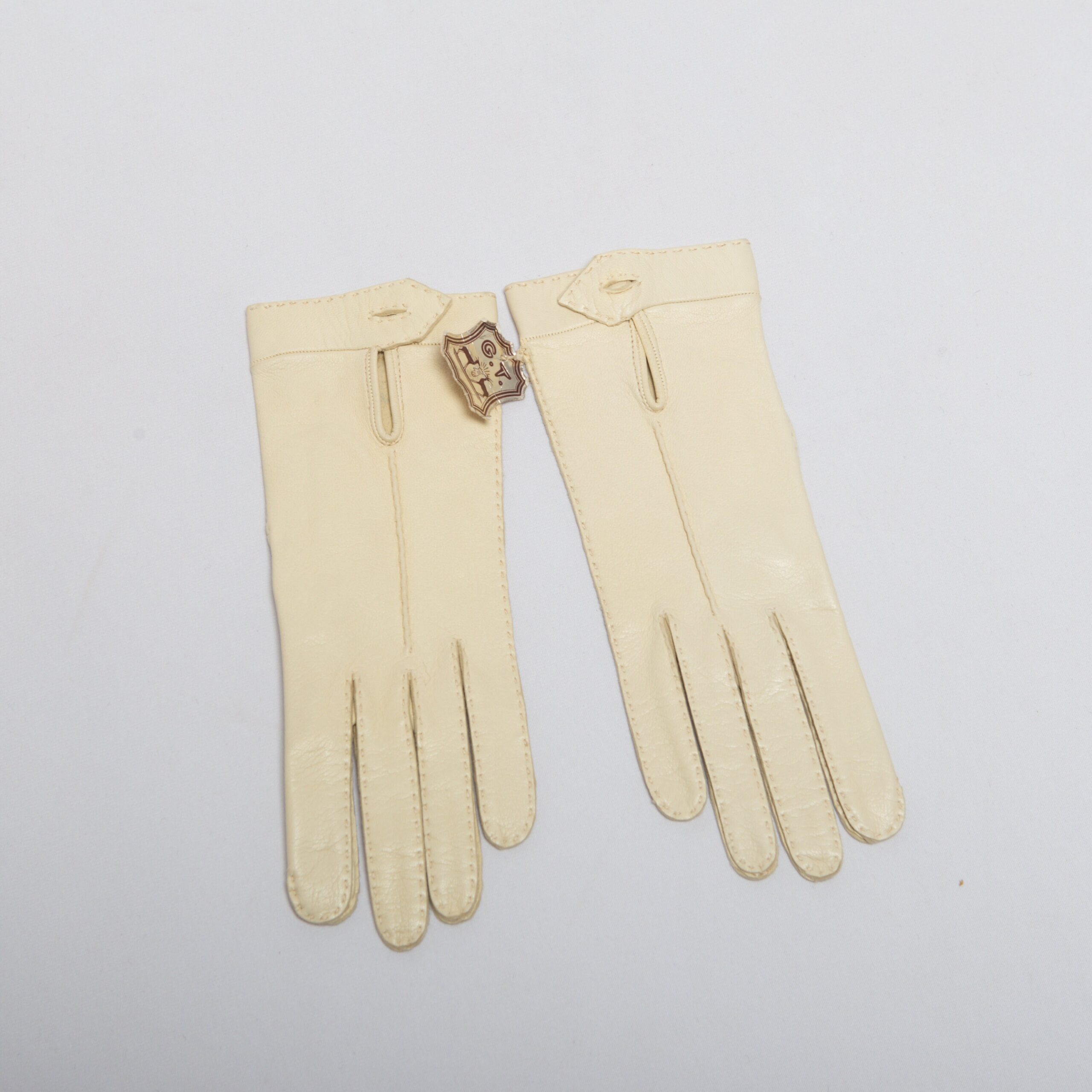 Vintage Cream Leather Gloves Vintage Cream Leather Gloves - Image 2