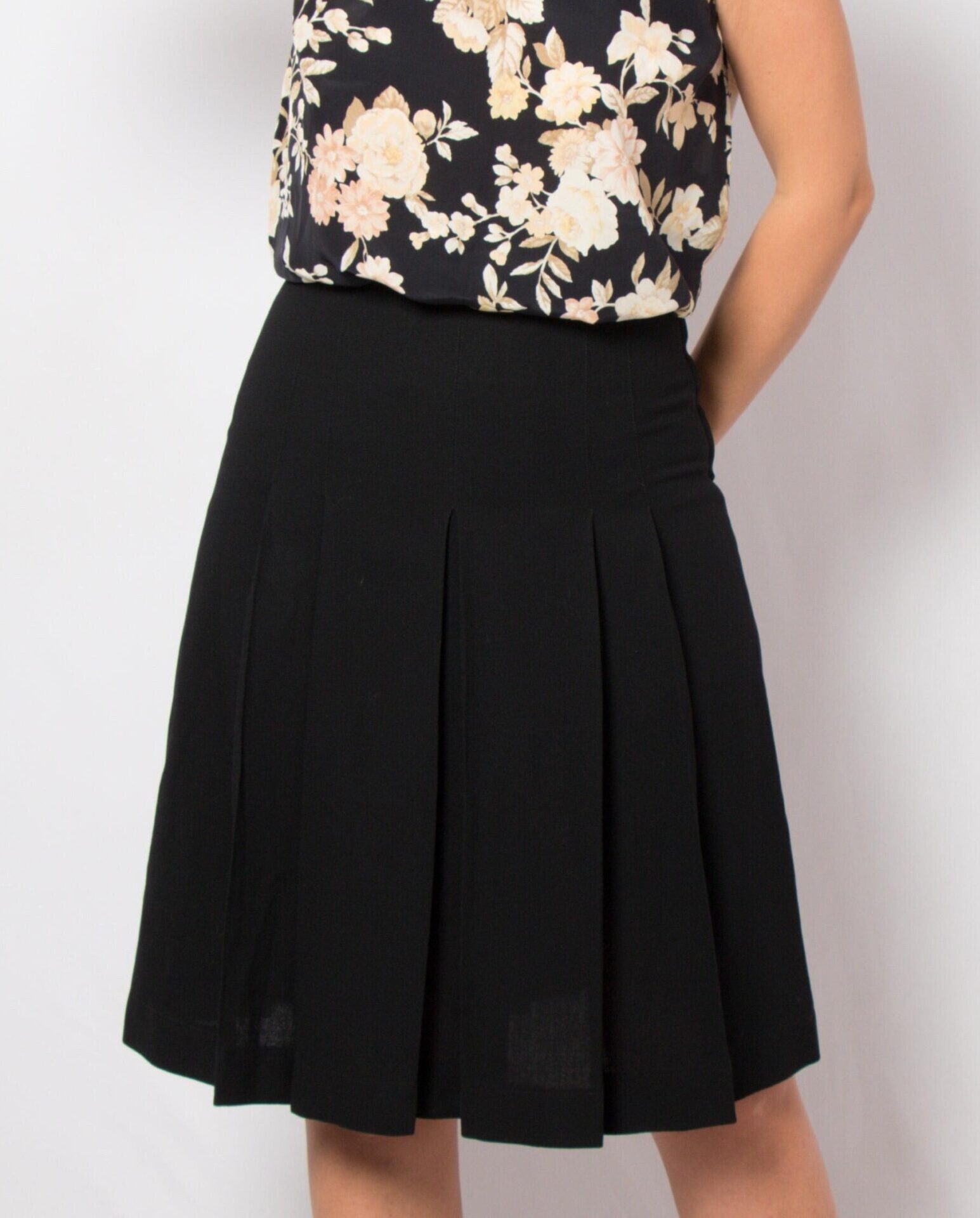 YSL Black Wool Pleated Skirt YSL Black Wool Pleated Skirt