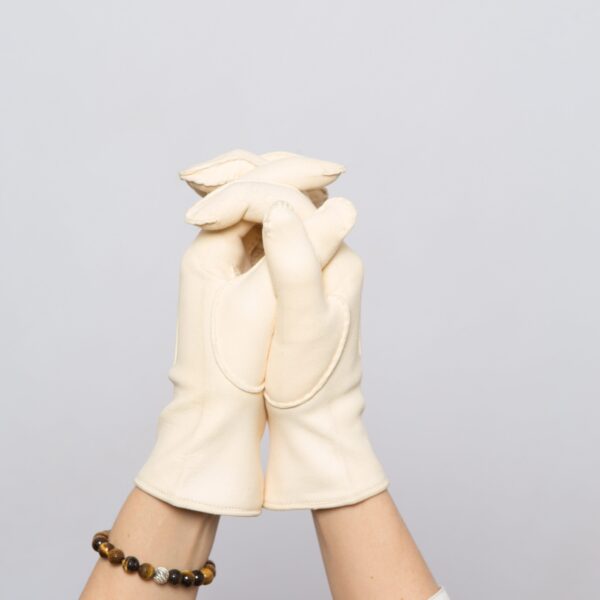 Vintage Soft Leather Cream Gloves - Image 4