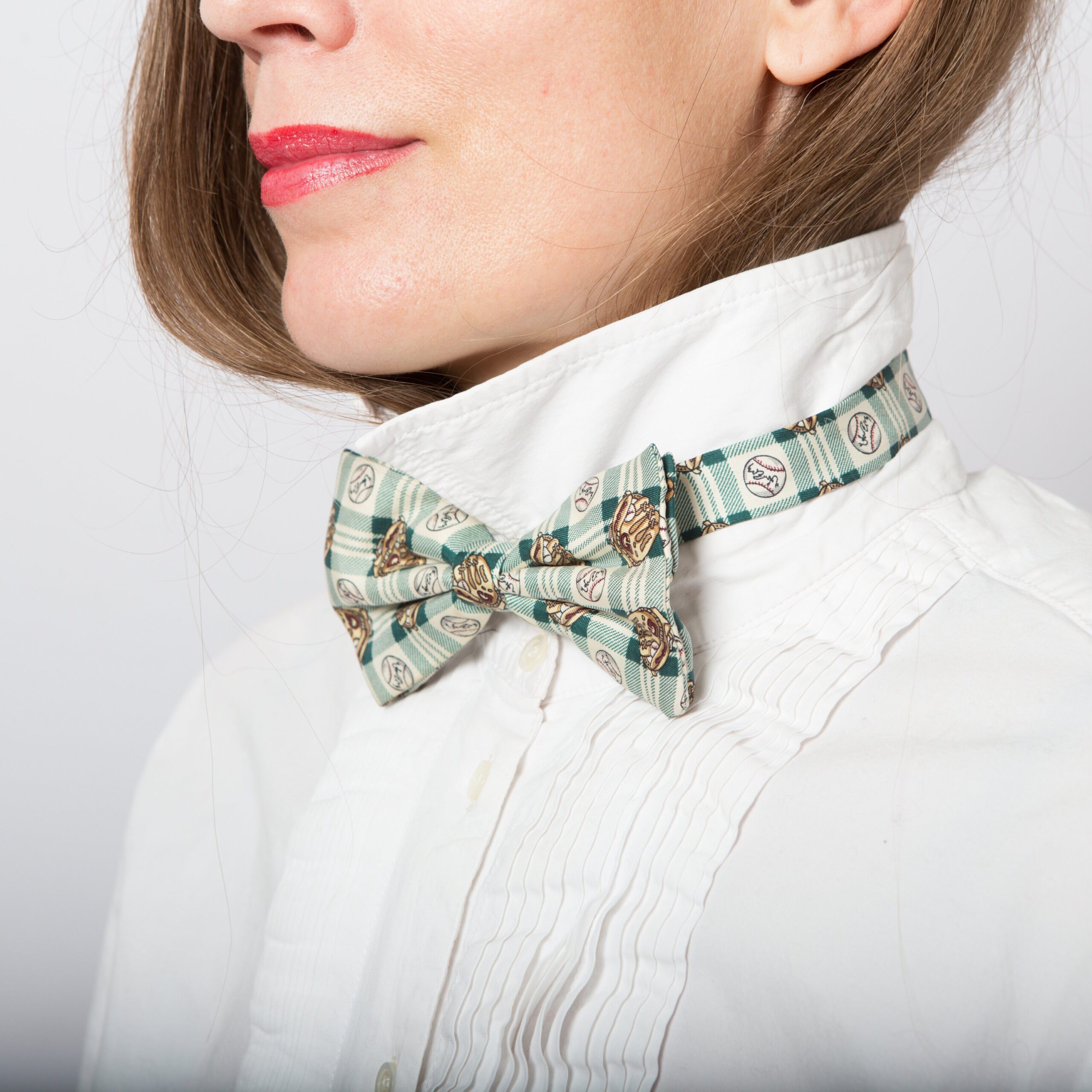 Vintage Baseball Print Silk Bow Tie Vintage Baseball Print Silk Bow Tie - Image 3