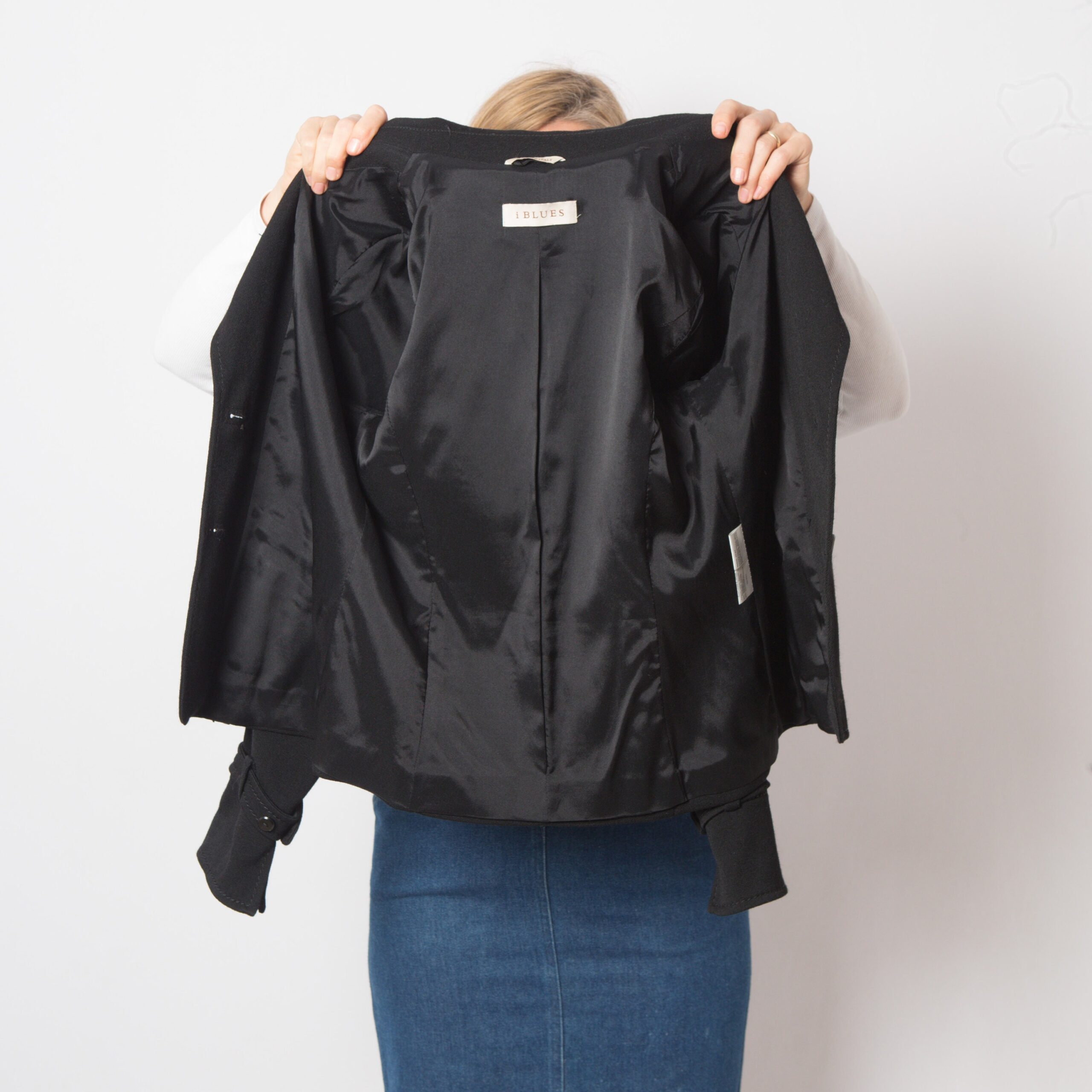 Vintage Black Wool Blazer by IBLUES Vintage Black Wool Blazer by IBLUES - Image 6