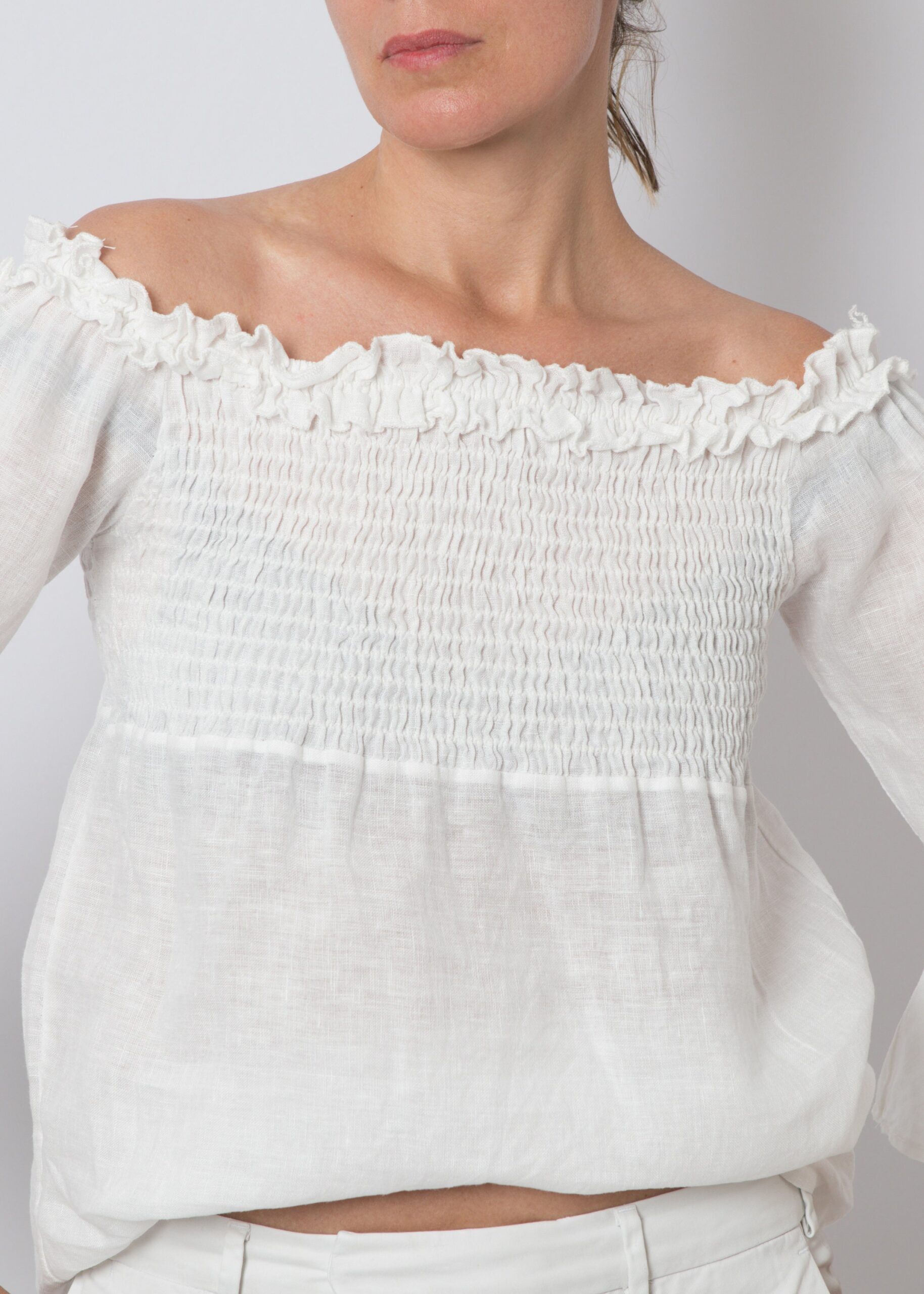 White Linen Bell Sleeve Blouse White Linen Bell Sleeve Blouse - Image 9