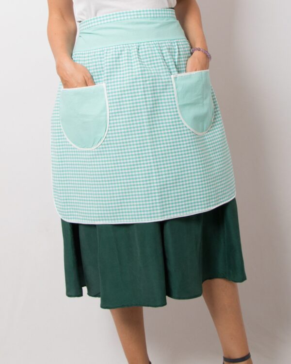 Retro Plaid Half Apron with Pockets - Image 2