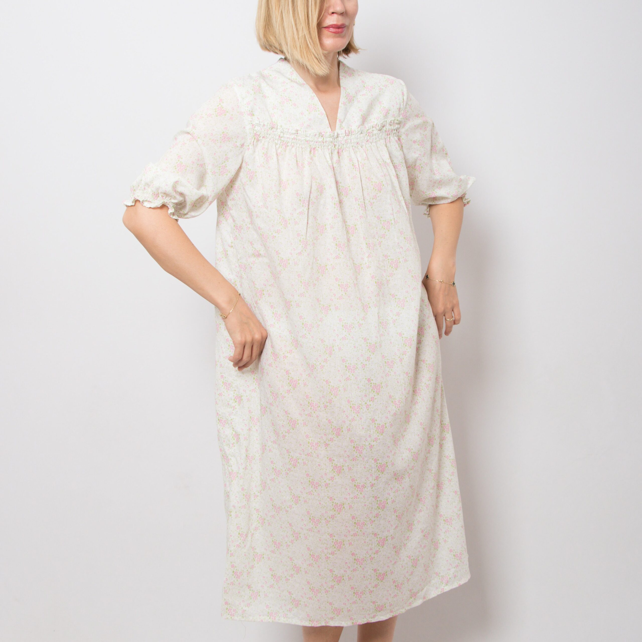 Vintage Romantic Nightgown Floral Vintage Romantic Nightgown Floral - Image 2