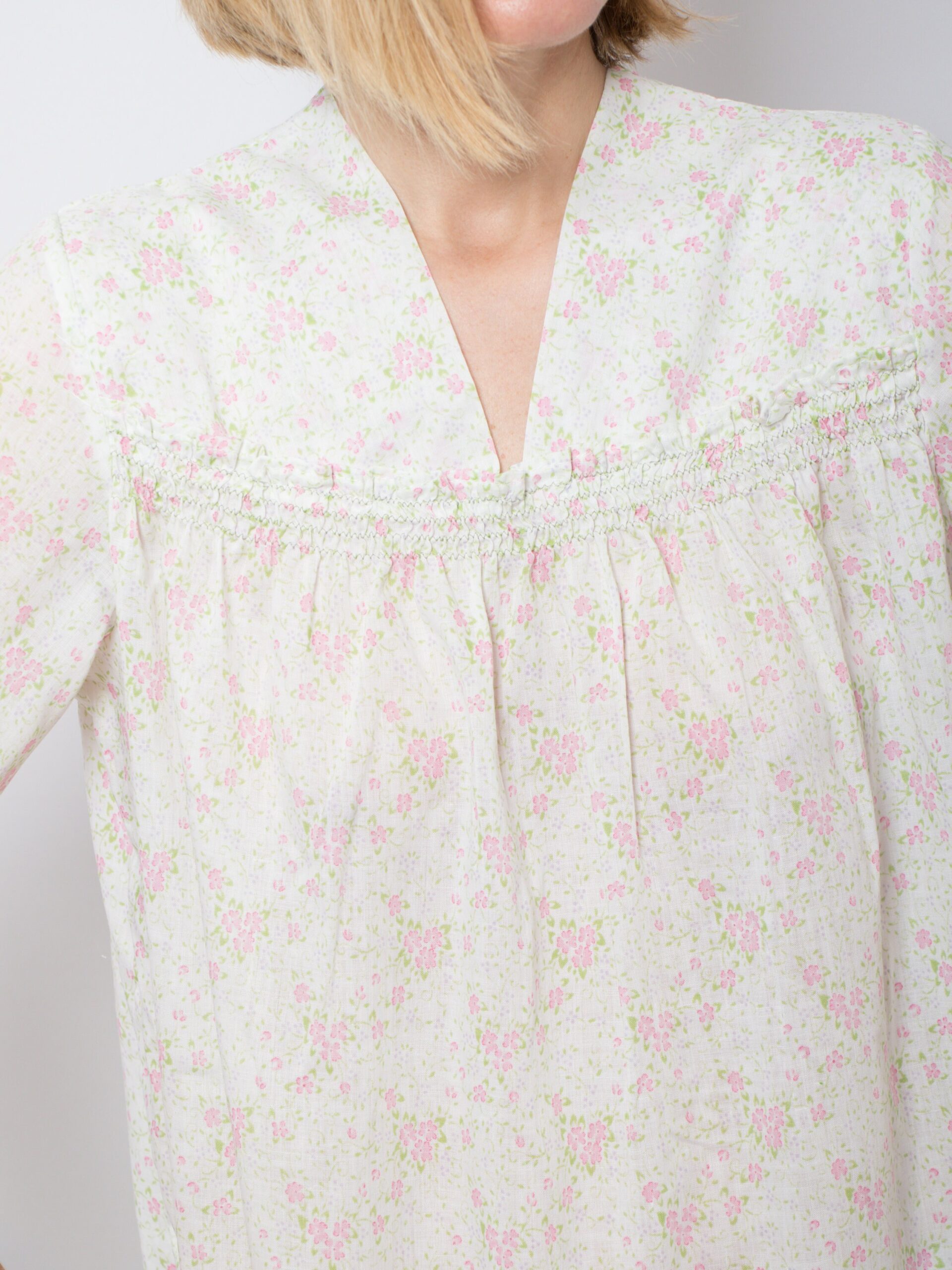 Vintage Romantic Nightgown Floral Vintage Romantic Nightgown Floral - Image 3