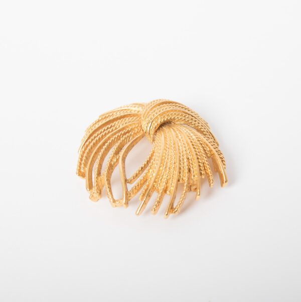 Vintage MONET Golden Brooch - Image 3