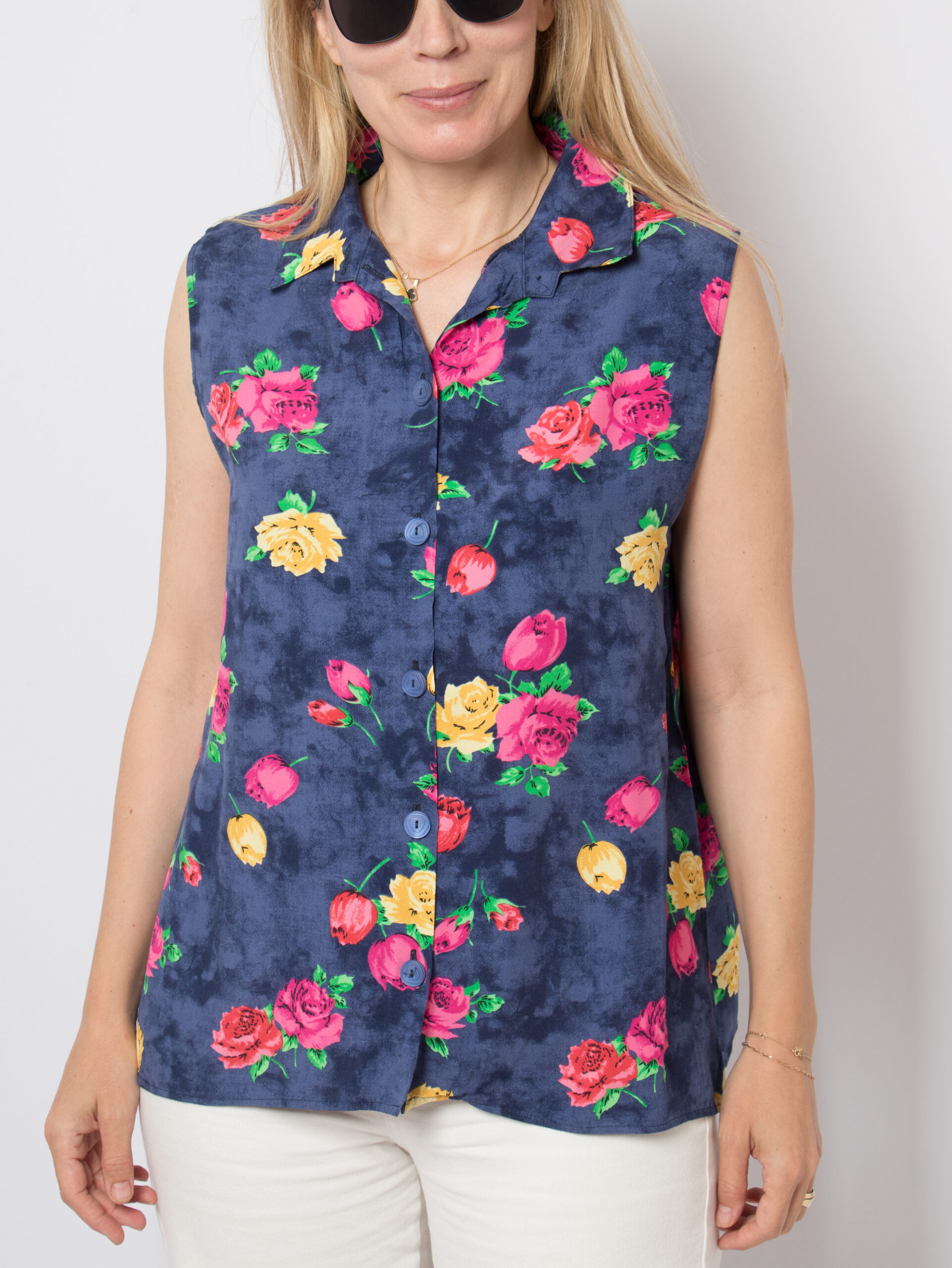 90s Rose Print Blouse Sleeveless 90s Rose Print Blouse Sleeveless - Image 2