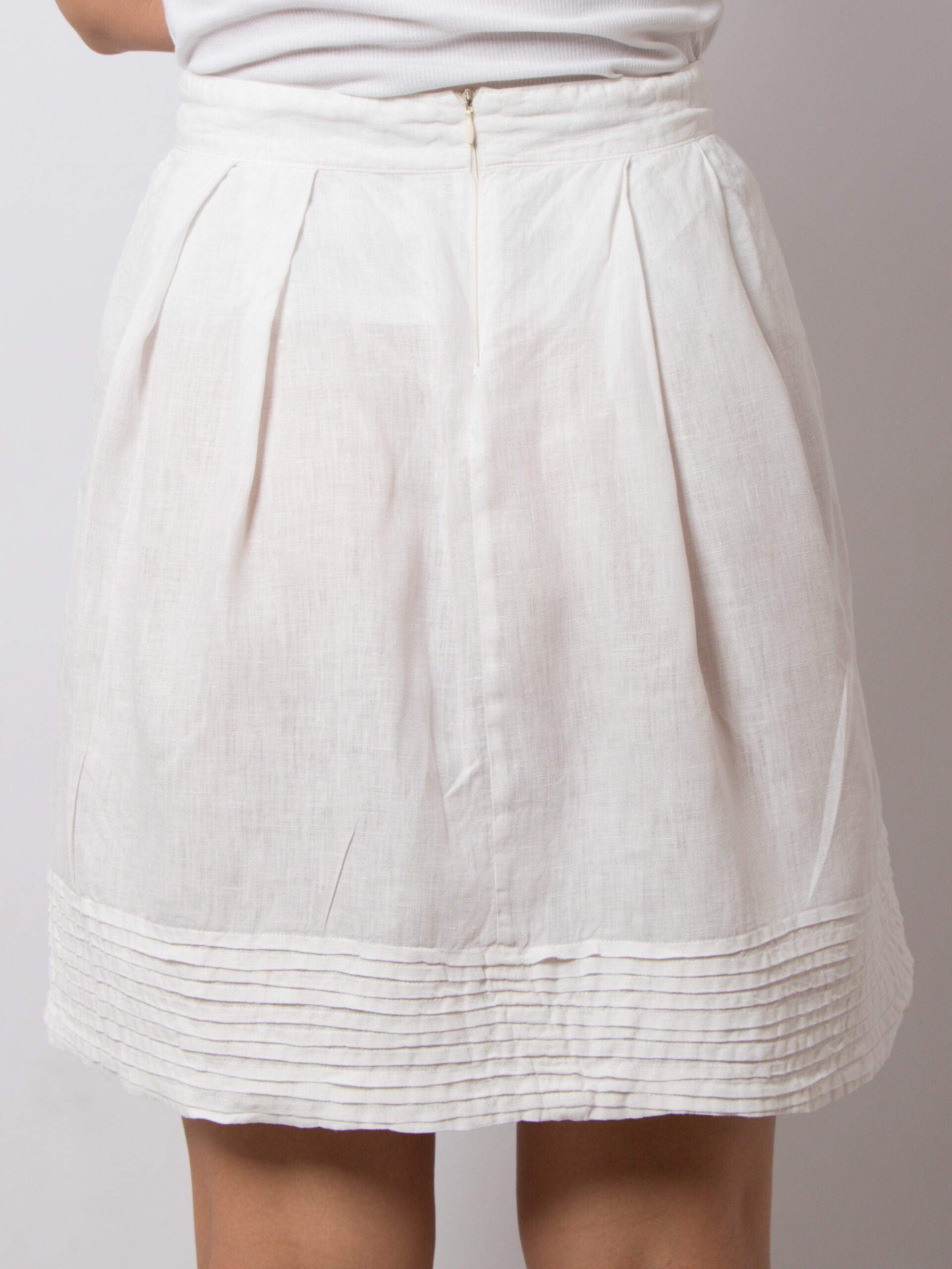 Flowy Sheer Mini Linen Skirt with Pockets Flowy Sheer Mini Linen Skirt with Pockets - Image 5