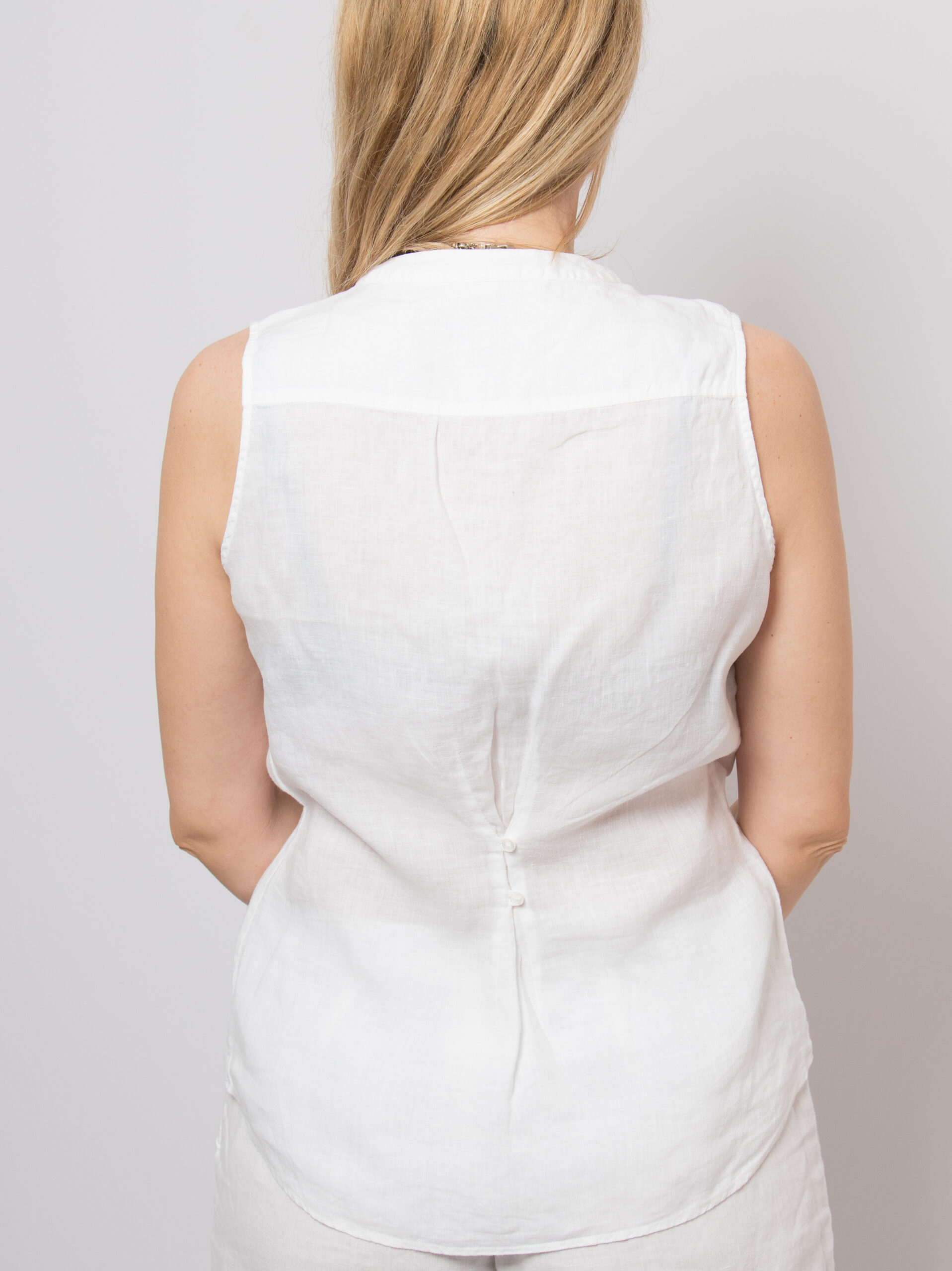 Massimo Dutti White Ruffled Linen Blouse Massimo Dutti White Ruffled Linen Blouse - Image 4