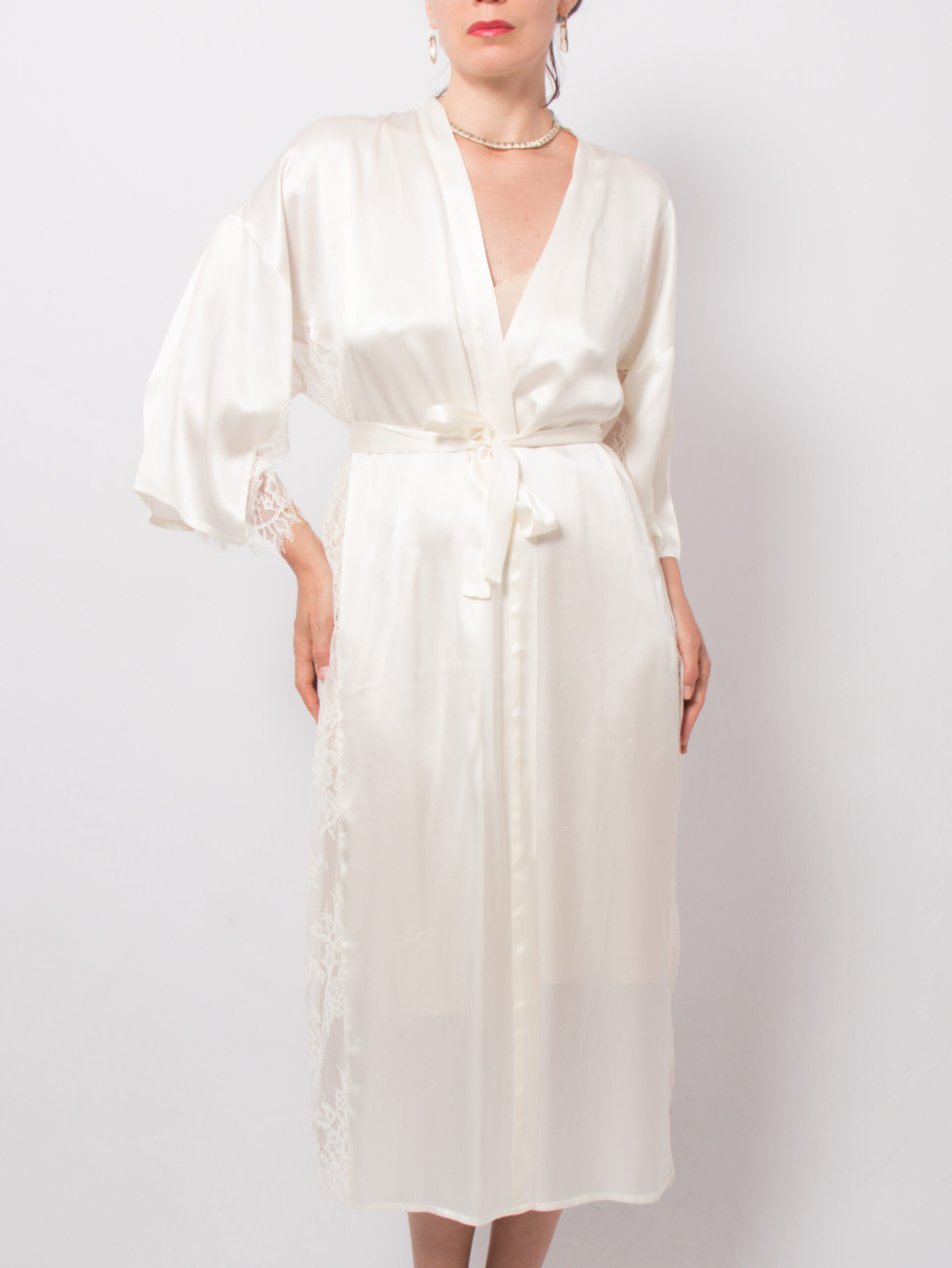 Vintage Ivory Silk Robe Vintage Ivory Silk Robe - Image 6