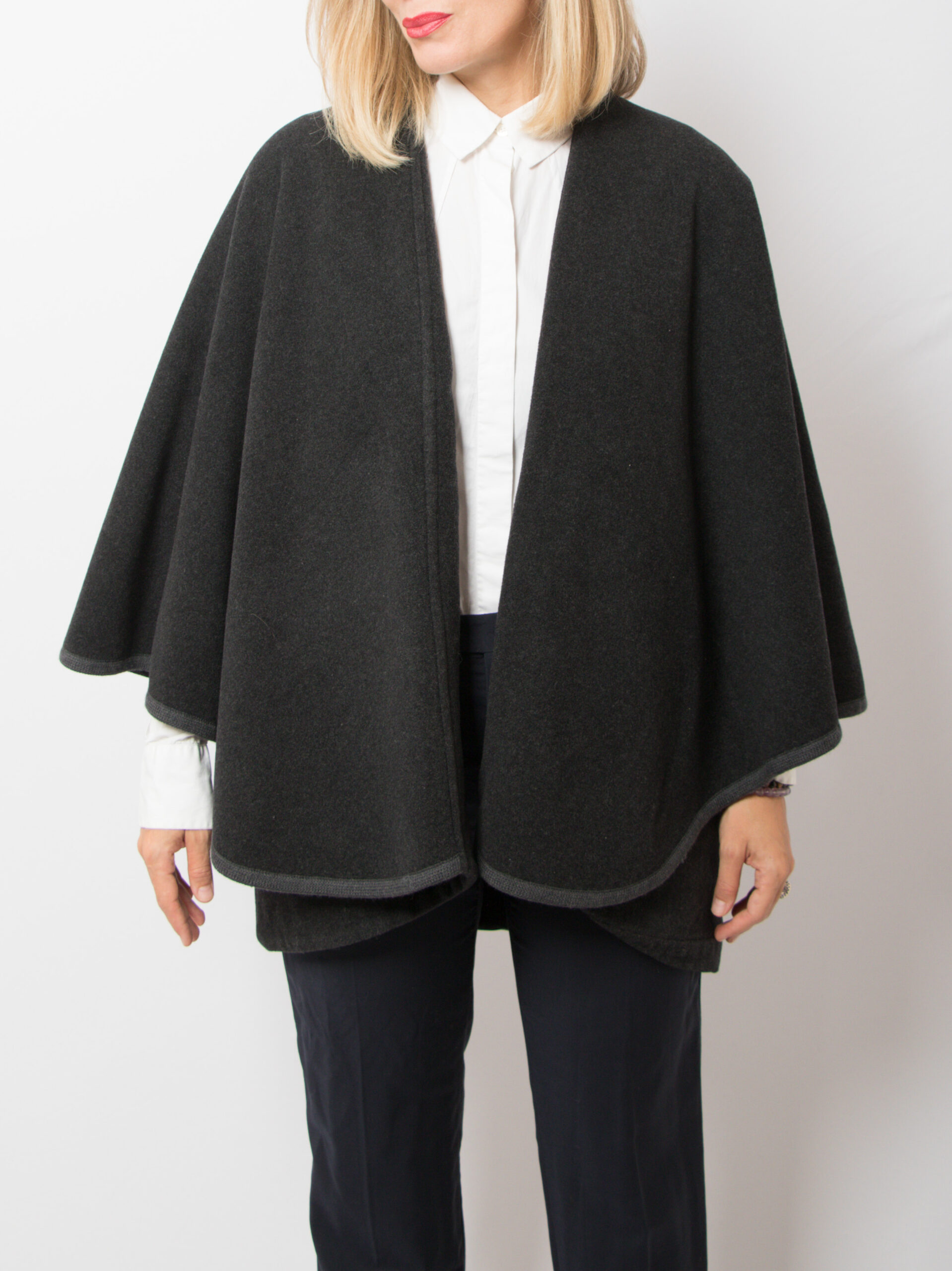 Rosy Ranieri Short Cloak Vintage Rosy Ranieri Short Cloak Vintage - Image 2