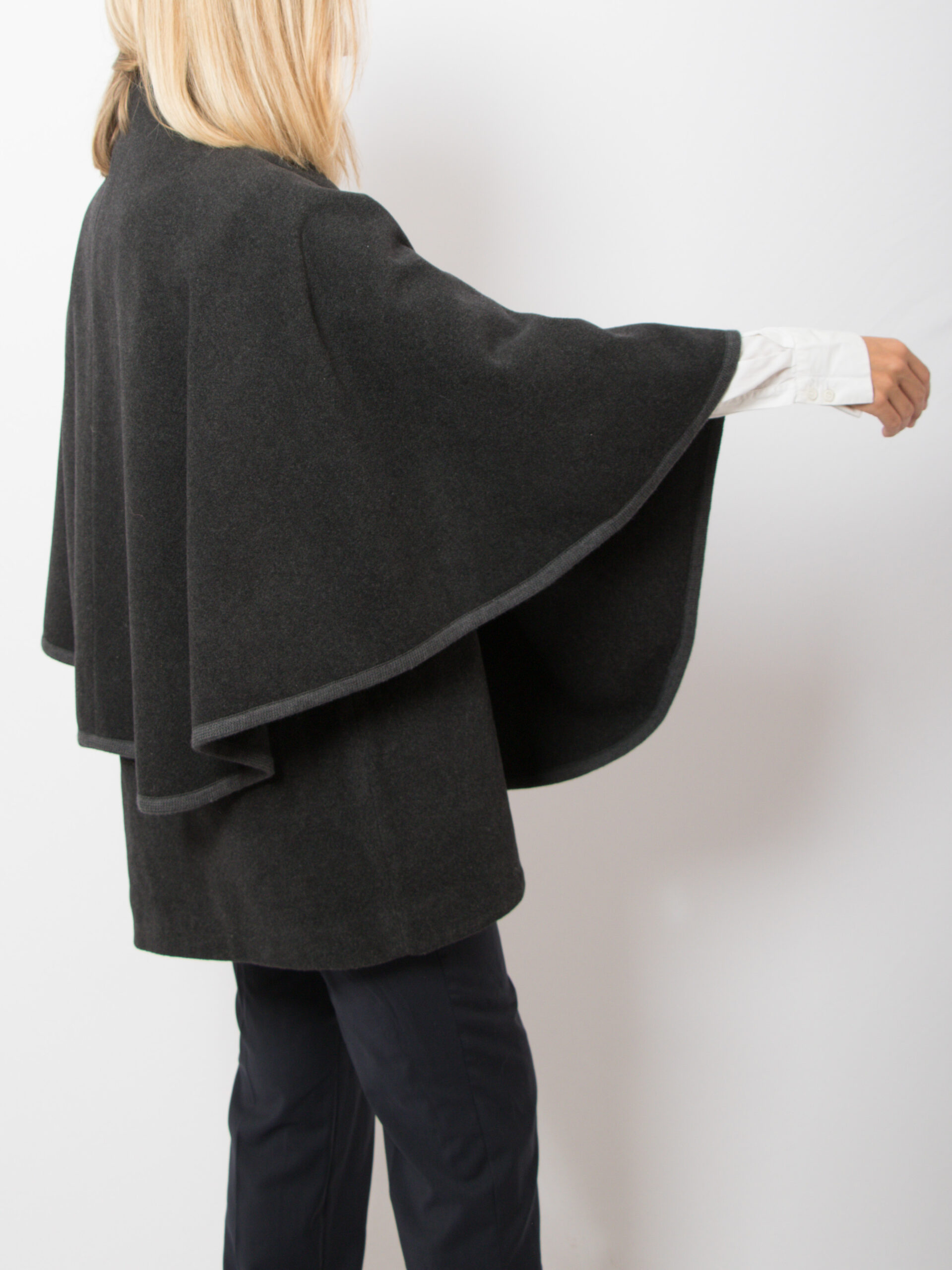 Rosy Ranieri Short Cloak Vintage Rosy Ranieri Short Cloak Vintage - Image 5
