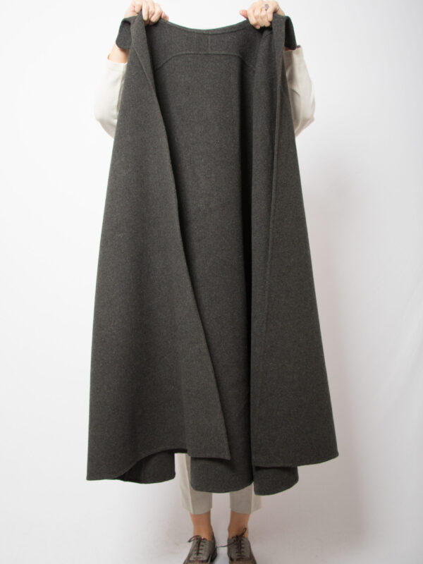Handmade Vintage Long Wool Cloak - Image 4