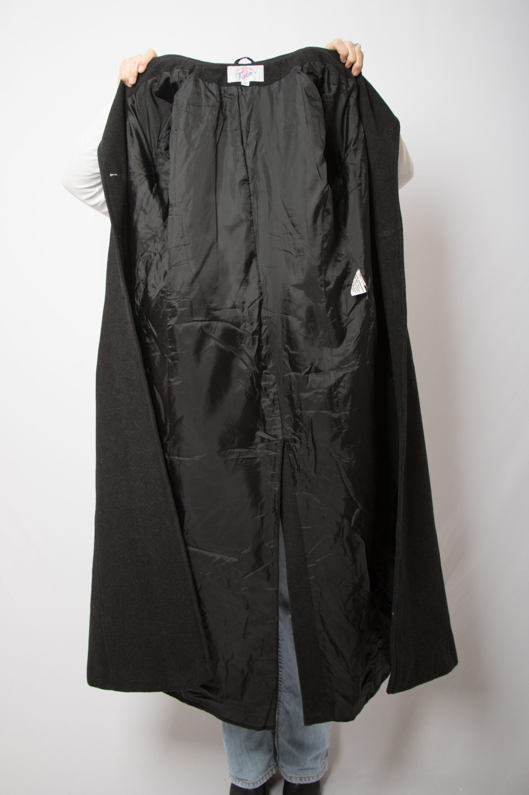 Vintage Long Wool Coat with belt Vintage Long Wool Coat with belt - Image 6
