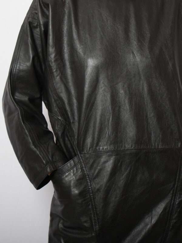 1980s Oversized Black Leather Dress - Image 6