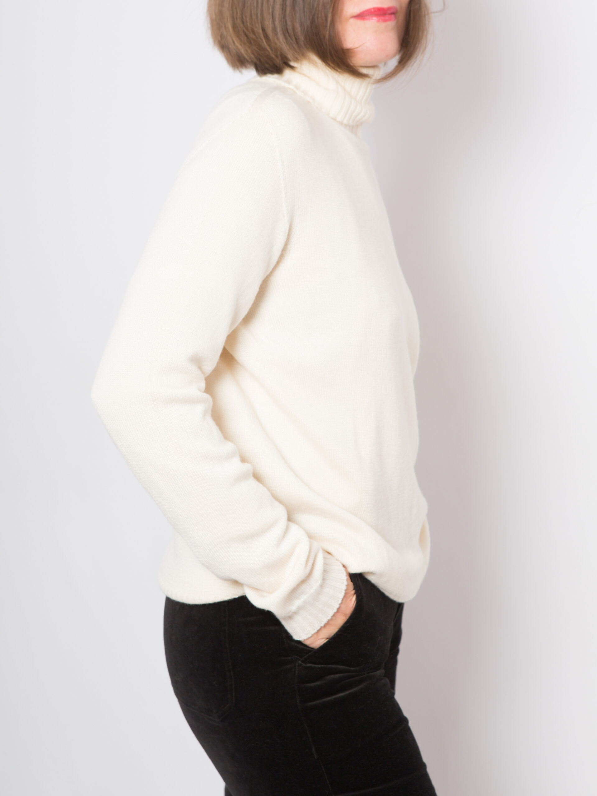 PIERRO DIGLO White Wool Turtleneck Sweater PIERRO DIGLO White Wool Turtleneck Sweater - Image 5