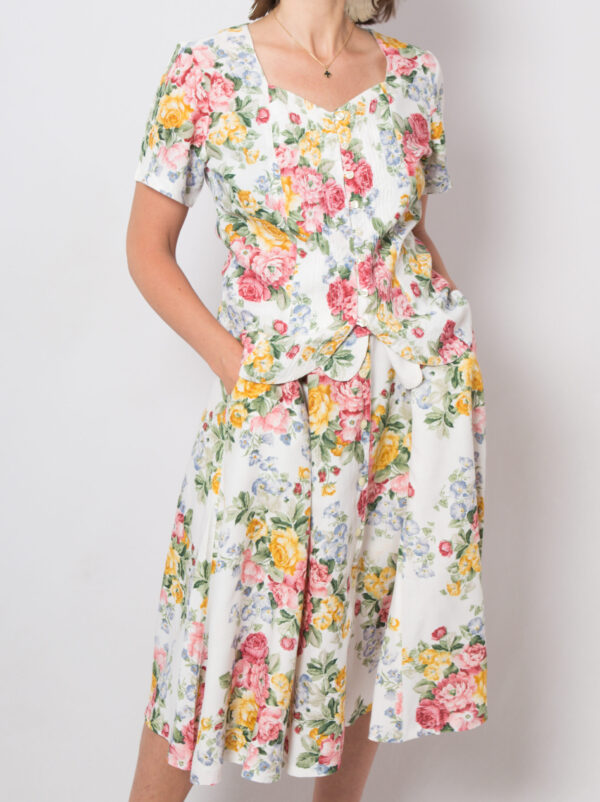 Vintage Two Piece Skirt Set - Image 4