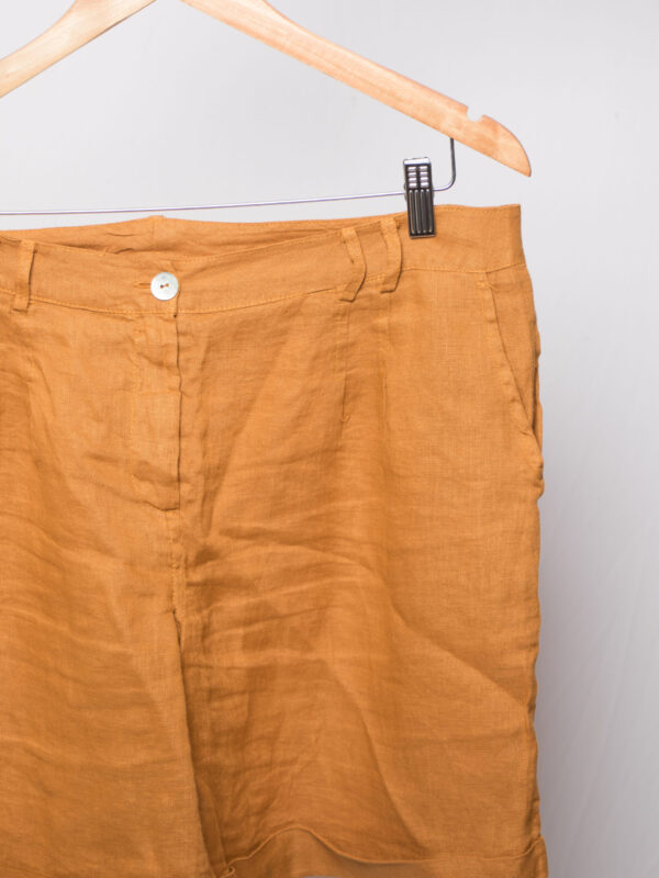 Vintage Linen Shorts with Pockets - Image 3