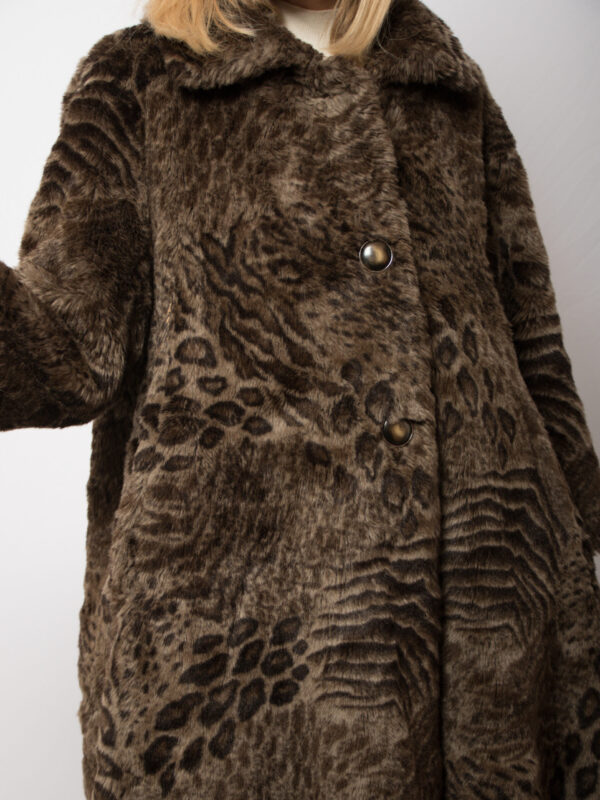 Vintage Leopard Faux Fur Coat - Image 8