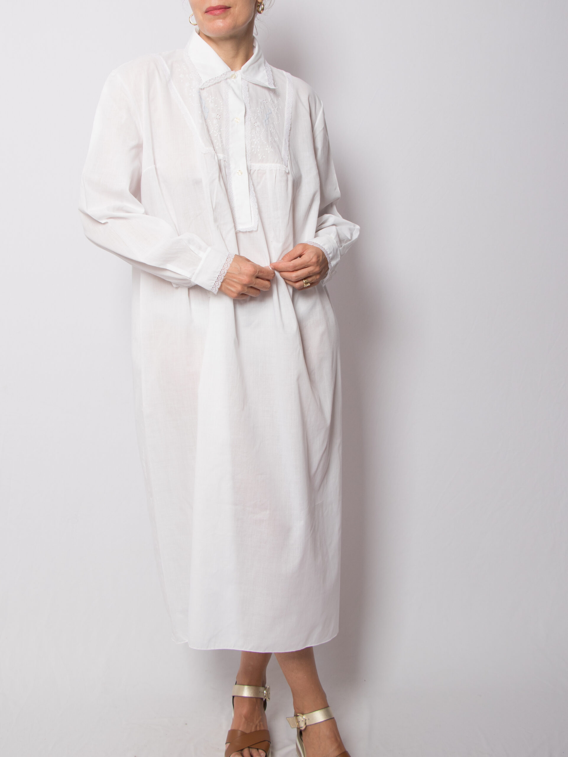 Vintage White Maxi Nightgown Victorian Style Vintage White Maxi Nightgown Victorian Style - Image 3