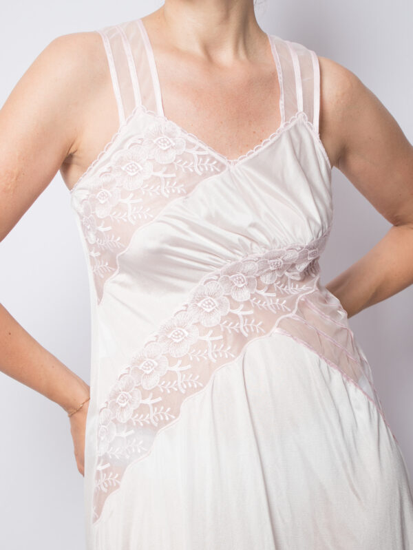 Vintage Pink Nylon Peignoir Set - Image 3