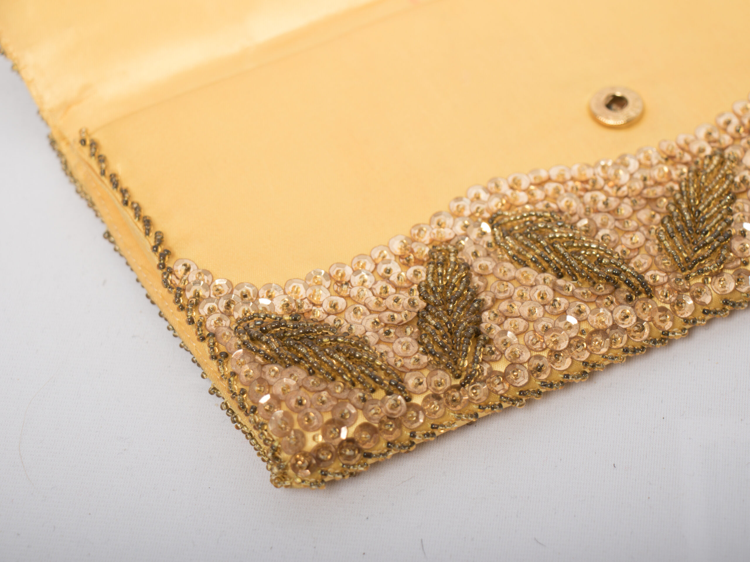 Vintage Sequin Beaded Clutch Vintage Sequin Beaded Clutch - Image 4