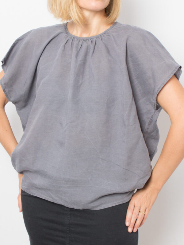 NACHUKARA Grey Oversized Top - Image 6