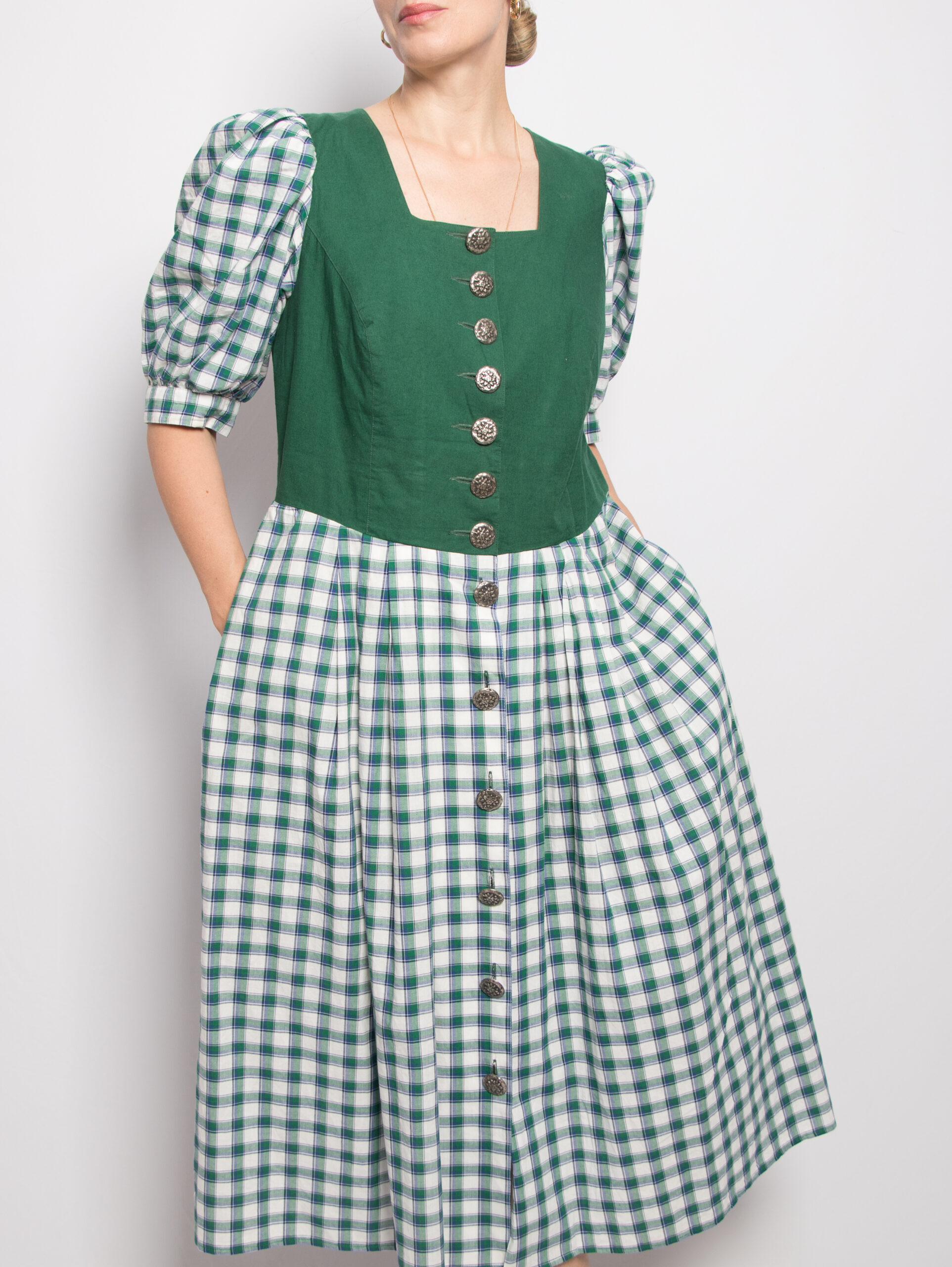 Vintage Green Dirndl Dress Puff Sleeves Button Front Vintage Green Dirndl Dress Puff Sleeves Button Front Cottagecore Style Gingham Cotton Size L