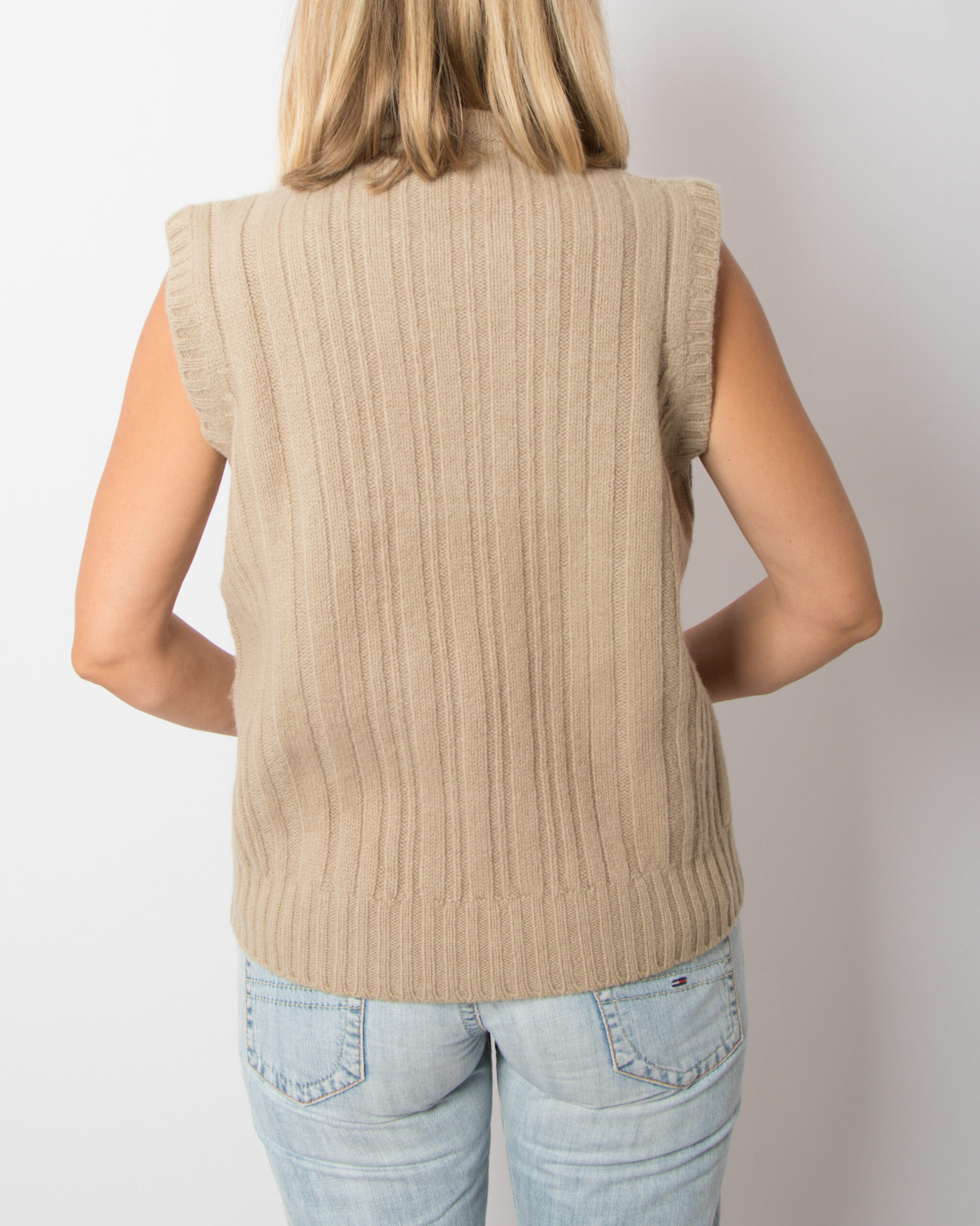 Vintage Benetton Wool Sleeveless Sweater Vintage Benetton Wool Sleeveless Sweater - Image 3