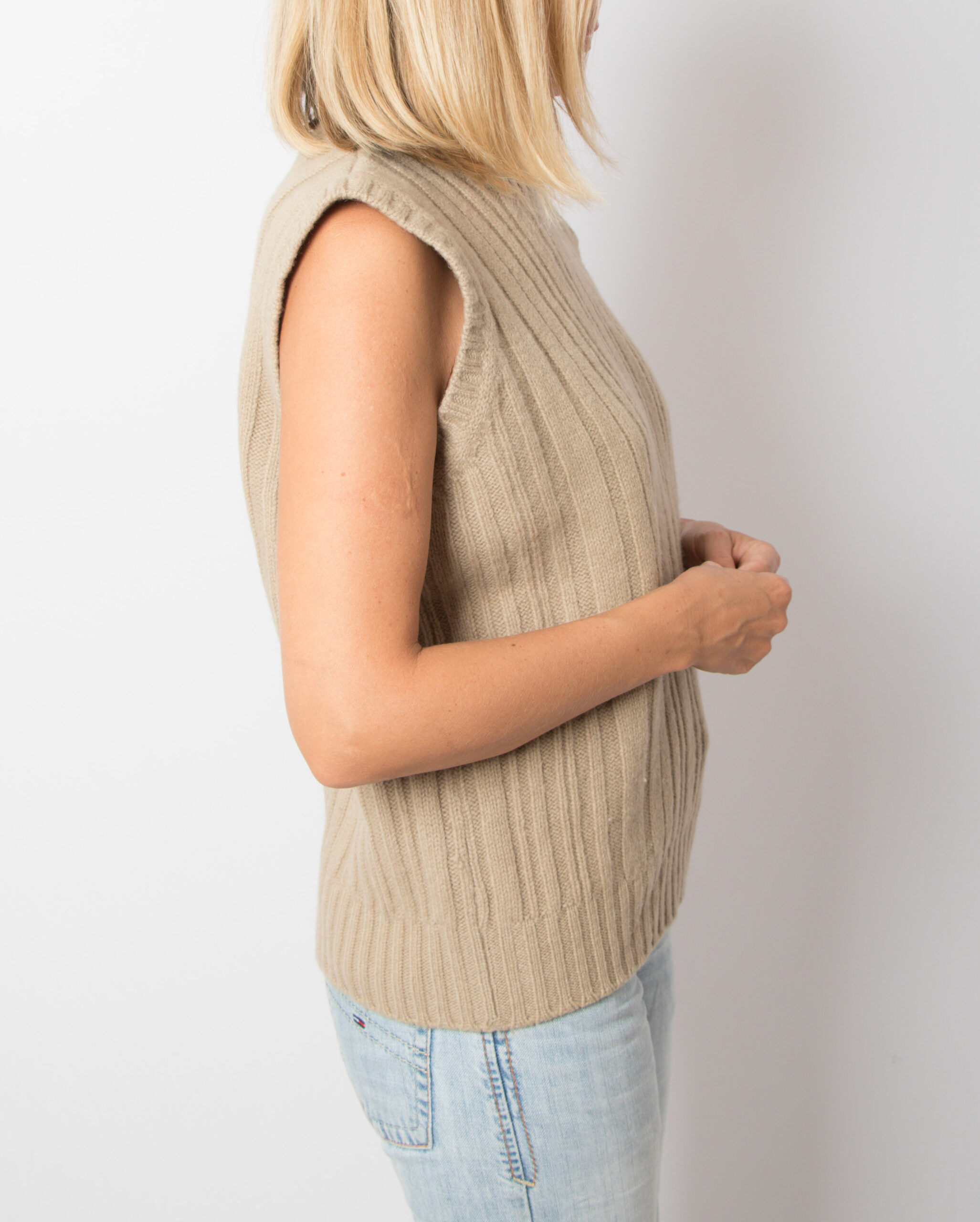 Vintage Benetton Wool Sleeveless Sweater Vintage Benetton Wool Sleeveless Sweater - Image 4