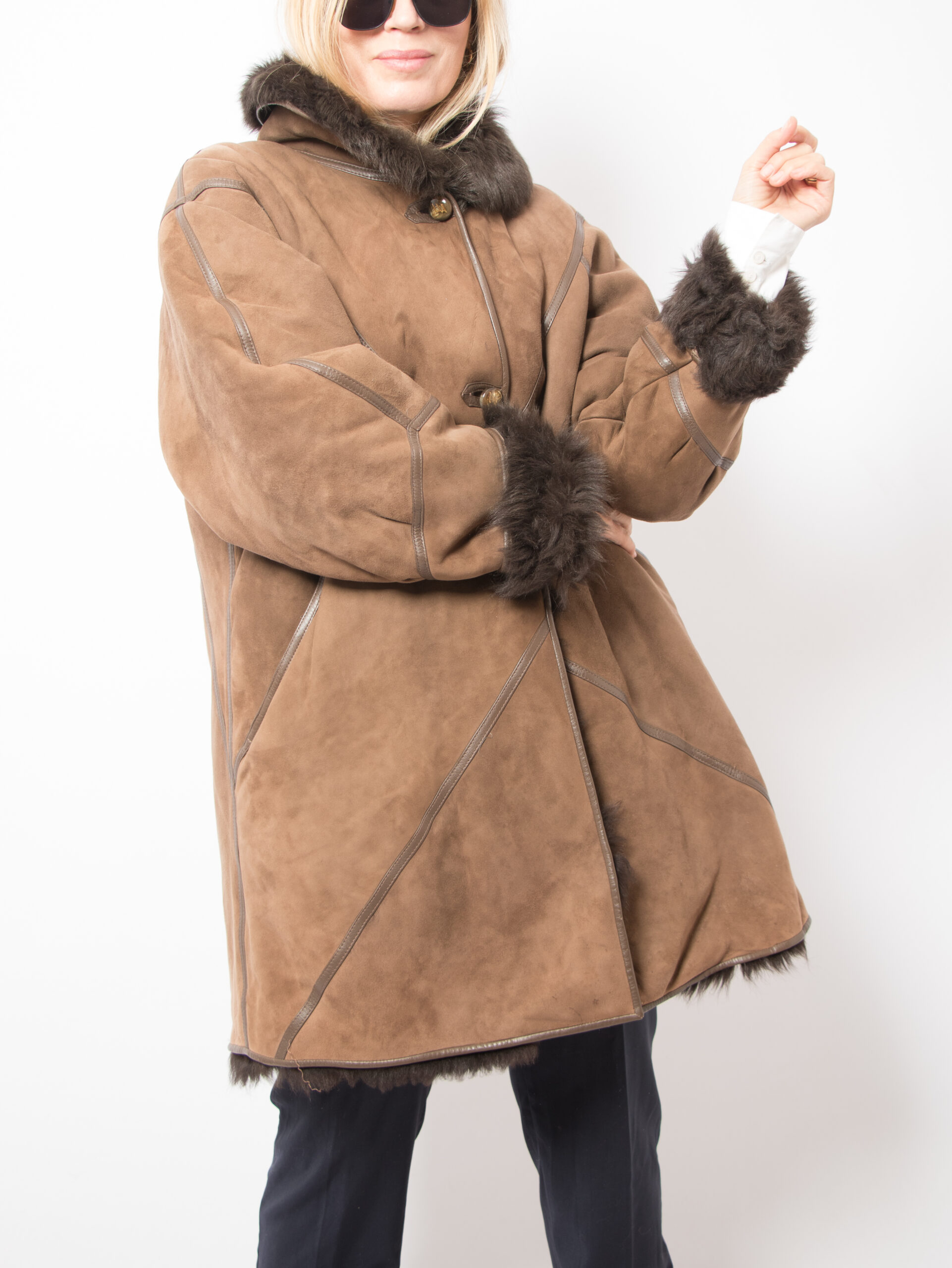 Vintage Brown Suede Shearling Jacket Vintage Brown Suede Shearling Jacket - Image 4