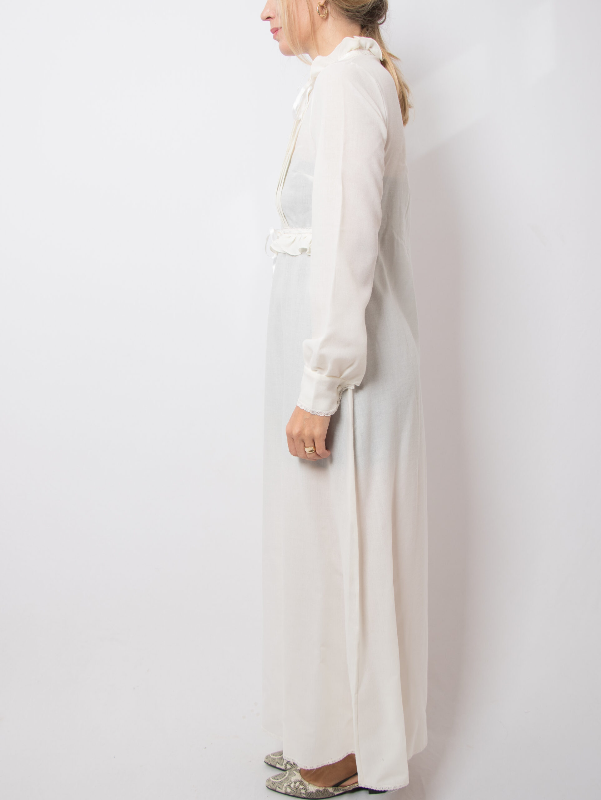 Vintage Wool Nightgown Victorian Style Vintage Wool Nightgown Victorian Style - Image 4