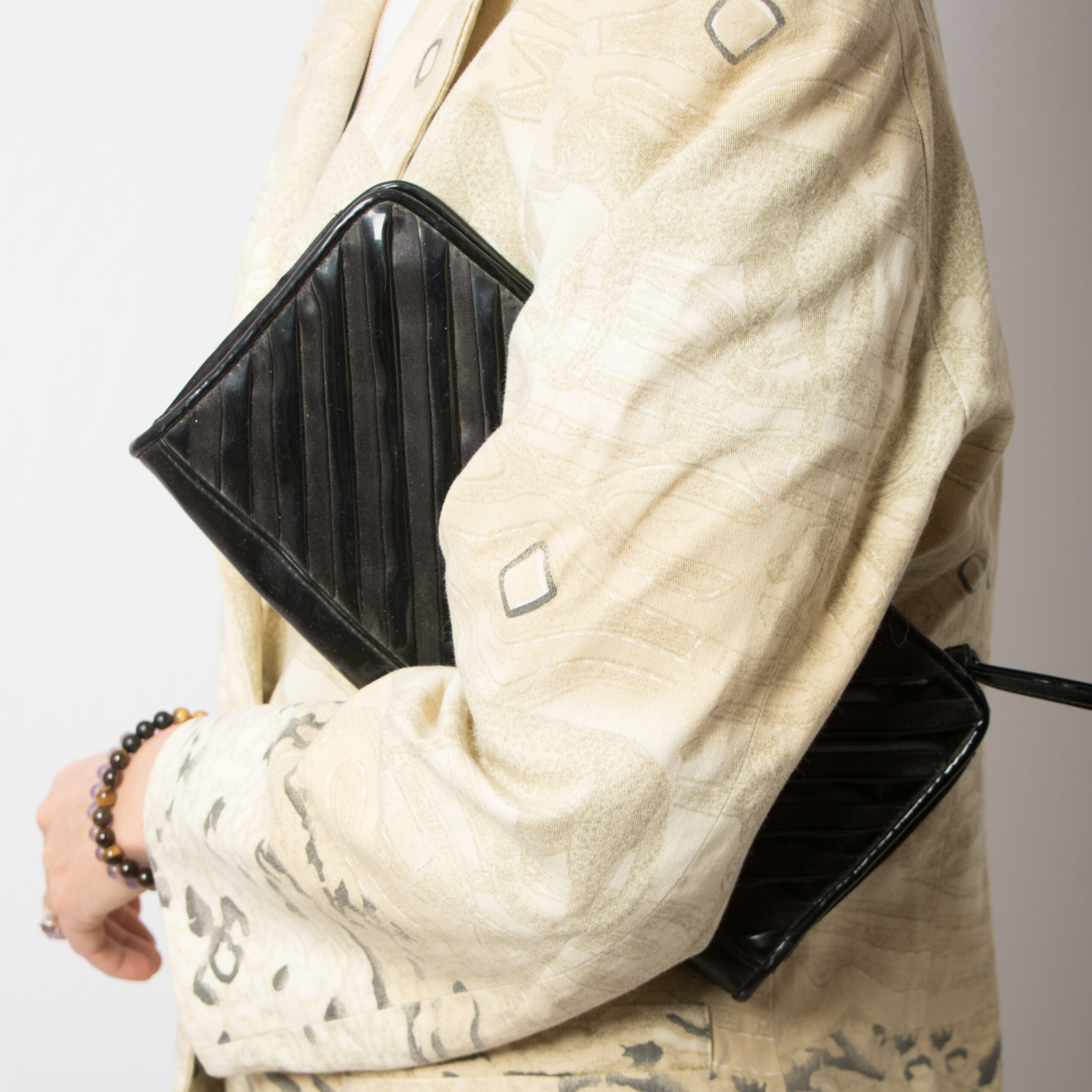 Vintage Black Envelope Clutch by Barrots Vintage Black Envelope Clutch by Barrots - Image 11