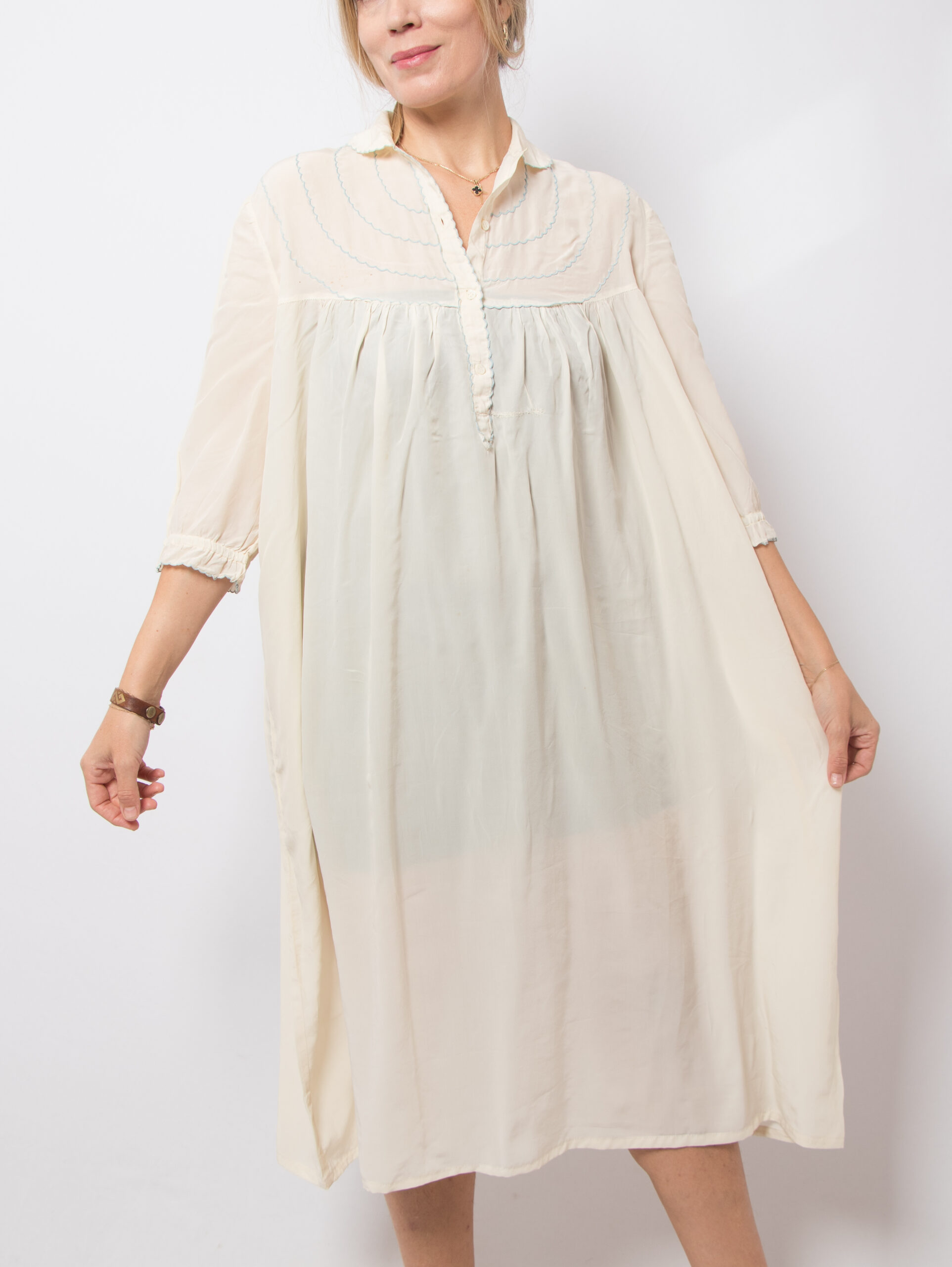 Vintage Ivory Silk Nightgown Vintage Ivory Silk Nightgown - Image 2