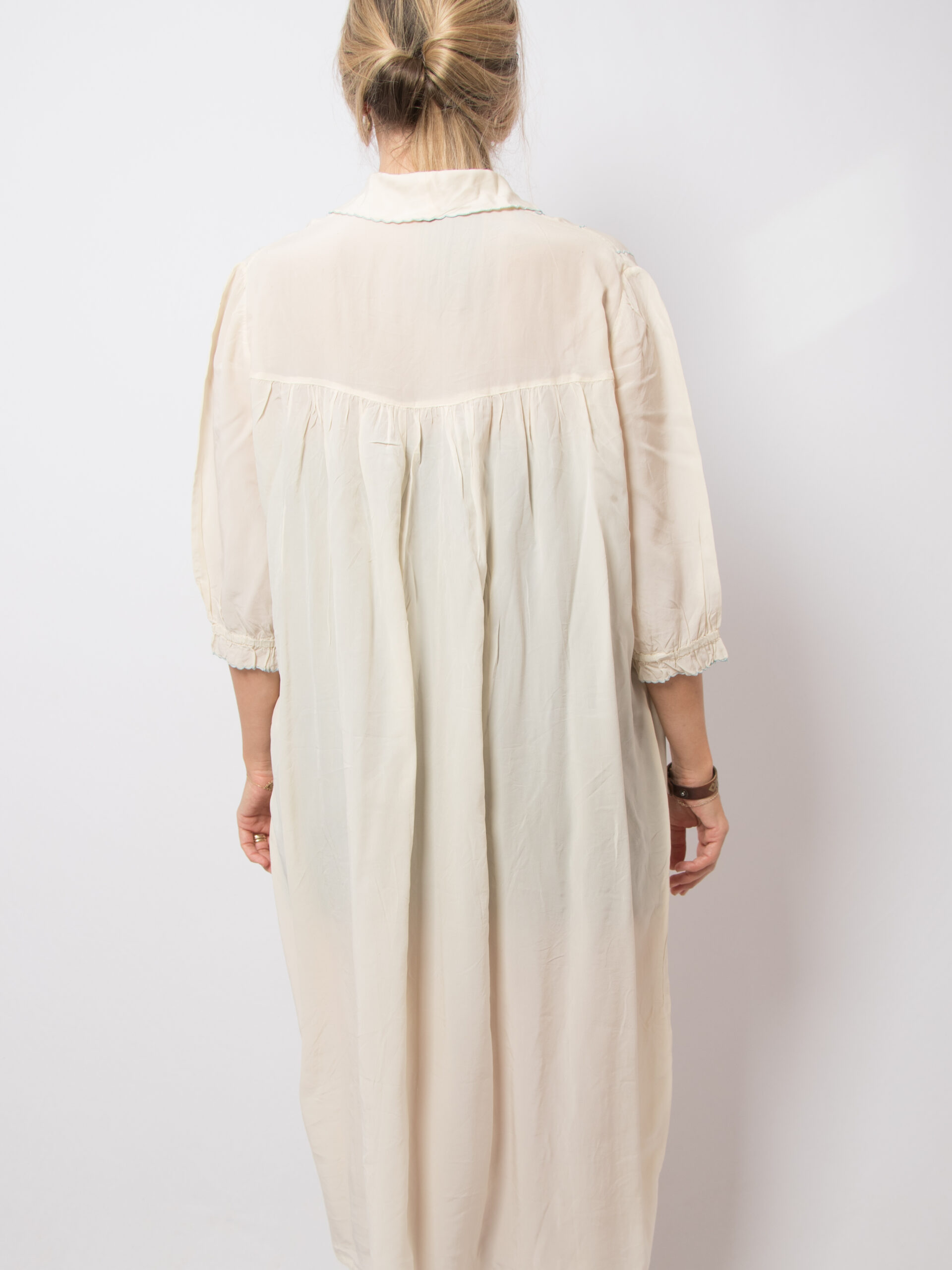 Vintage Ivory Silk Nightgown Vintage Ivory Silk Nightgown - Image 3