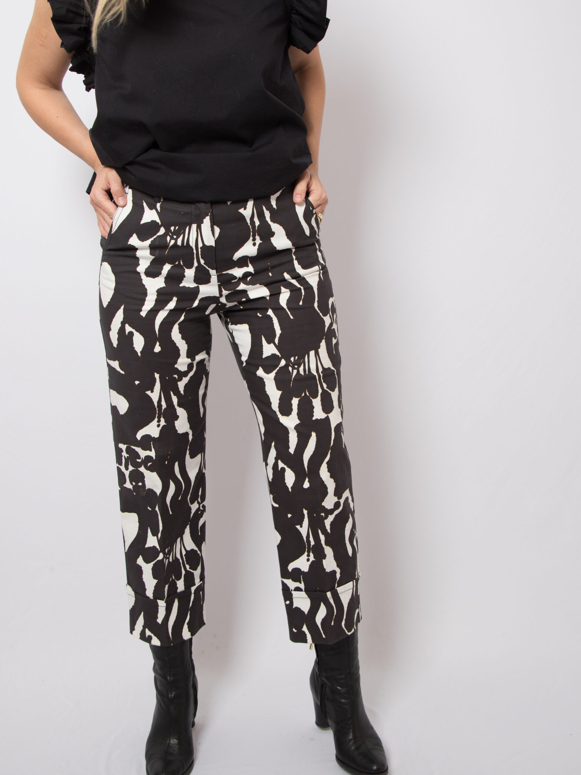 CARACTÈRE Abstract Floral Pants CARACTÈRE Abstract Floral Pants - Image 2