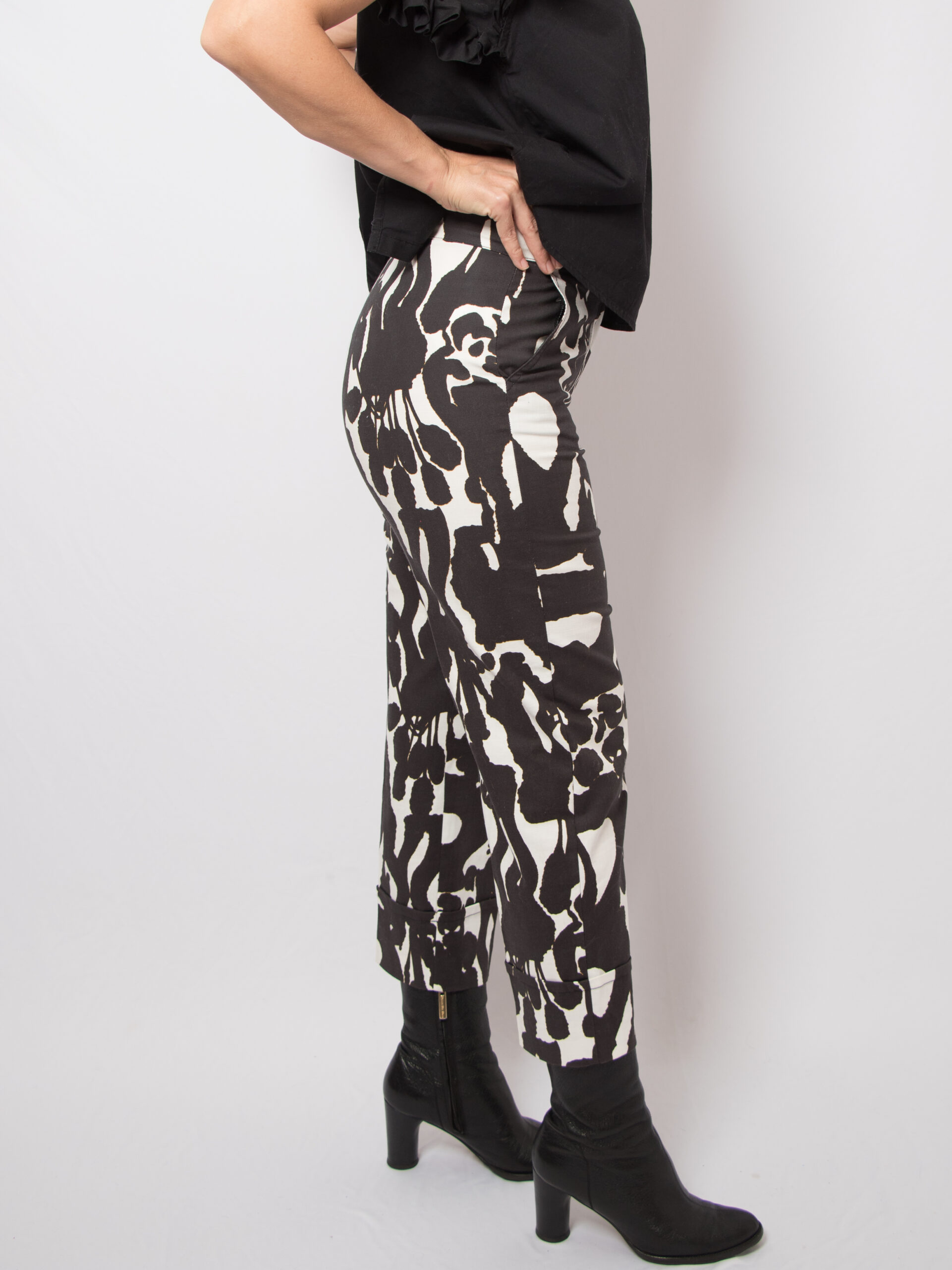 CARACTÈRE Abstract Floral Pants CARACTÈRE Abstract Floral Pants - Image 4