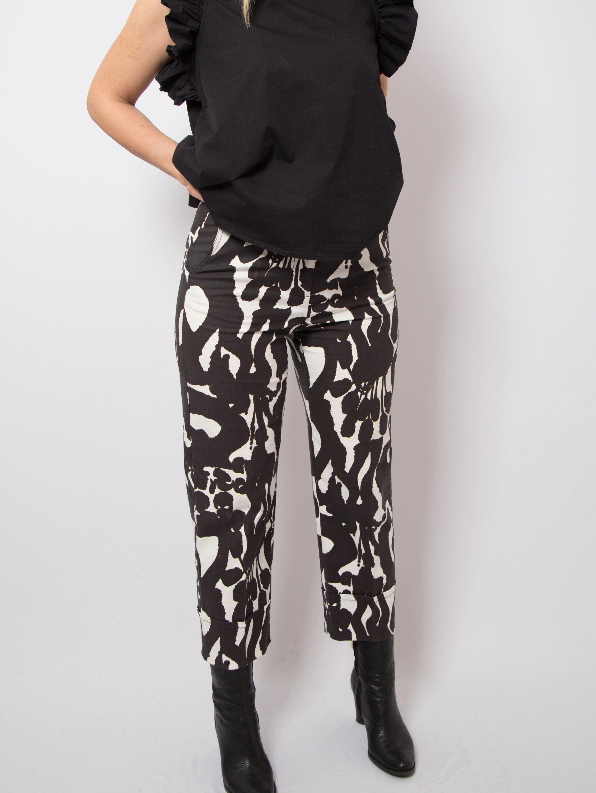 CARACTÈRE Abstract Floral Pants CARACTÈRE Abstract Floral Pants - Image 5