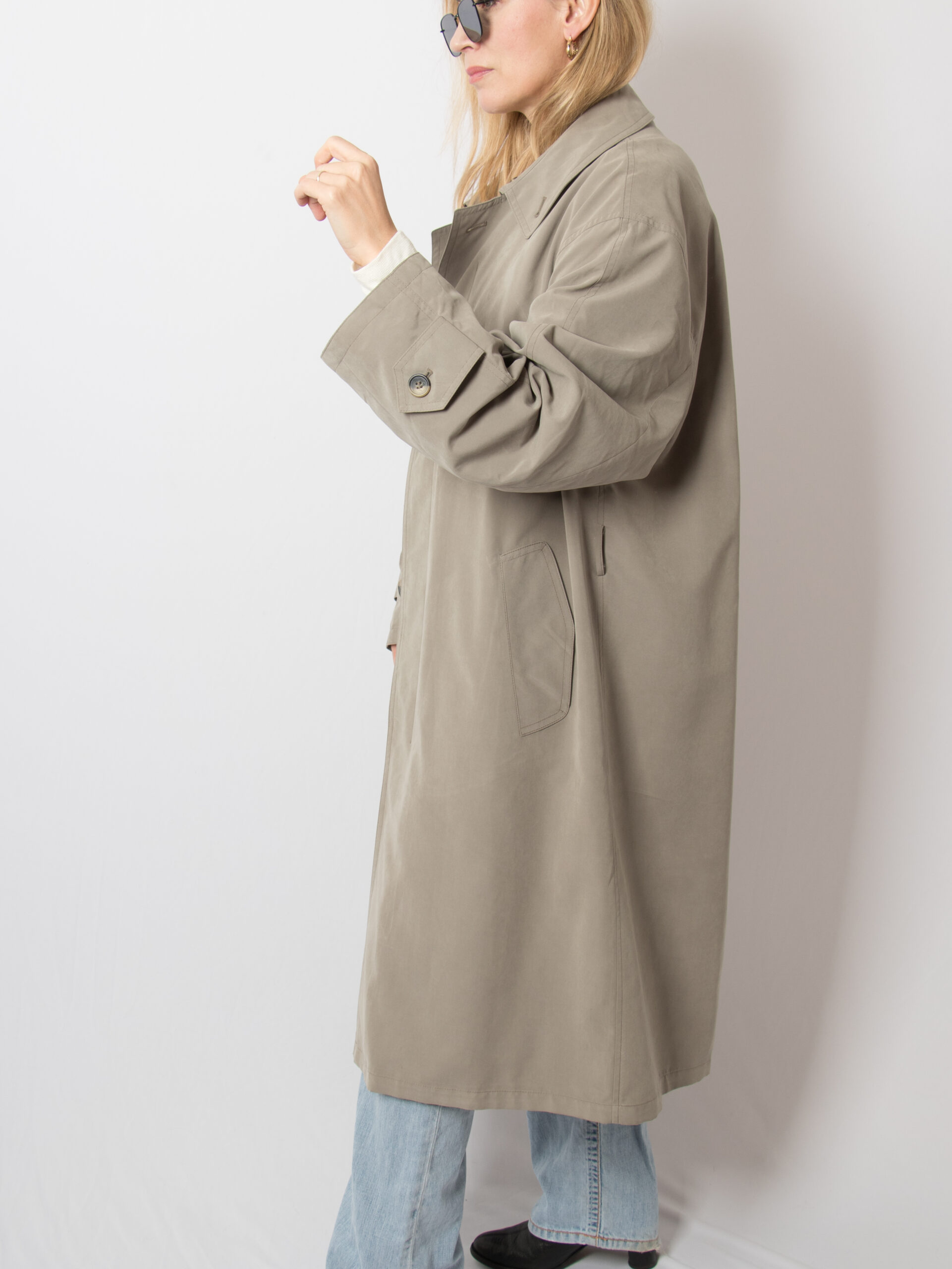 Vintage Taupe Oversized Duster Coat Vintage Taupe Oversized Duster Coat - Image 3