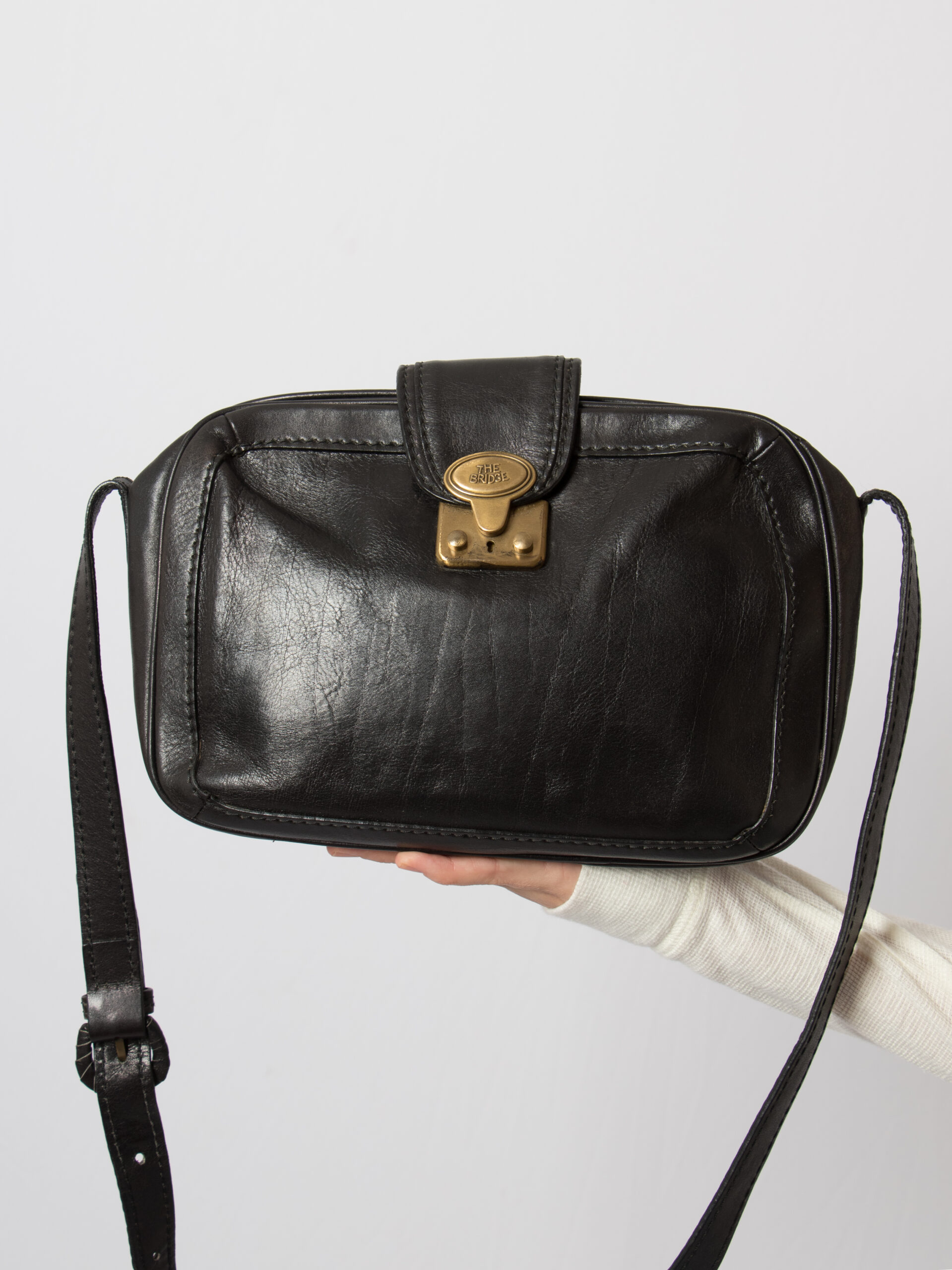 Vintage The Bridge Leather Crossbody Bag Vintage The Bridge Leather Crossbody Bag - Image 4