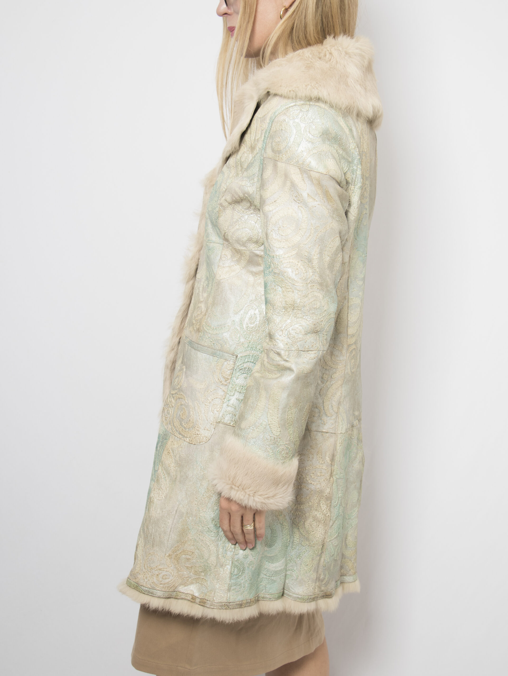 Vintage Reversible Red Fox Fur Coat Vintage Reversible Red Fox Fur Coat - Image 7
