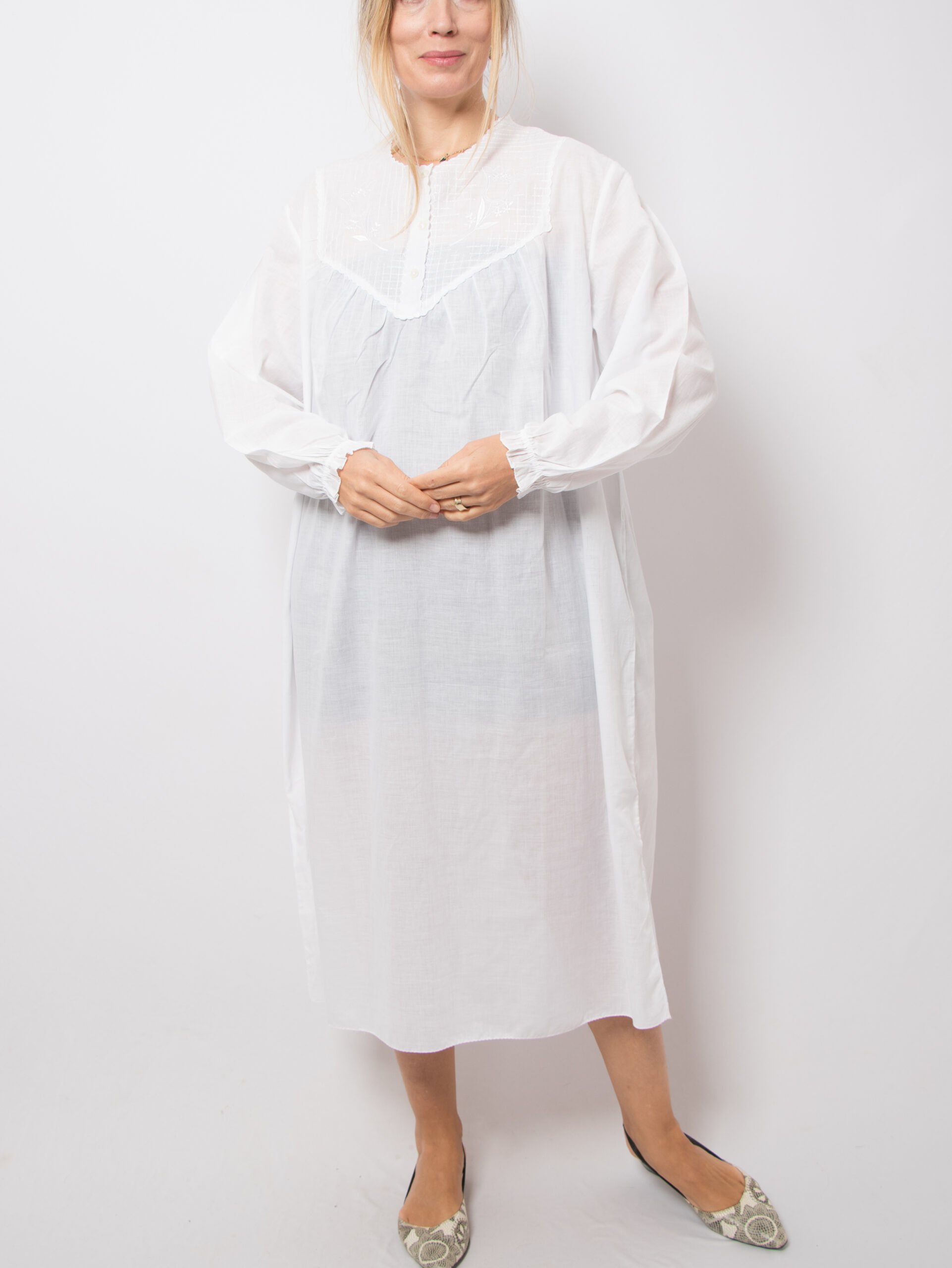 Vintage White Long Cotton Nightgown Vintage White Long Cotton Nightgown - Image 5