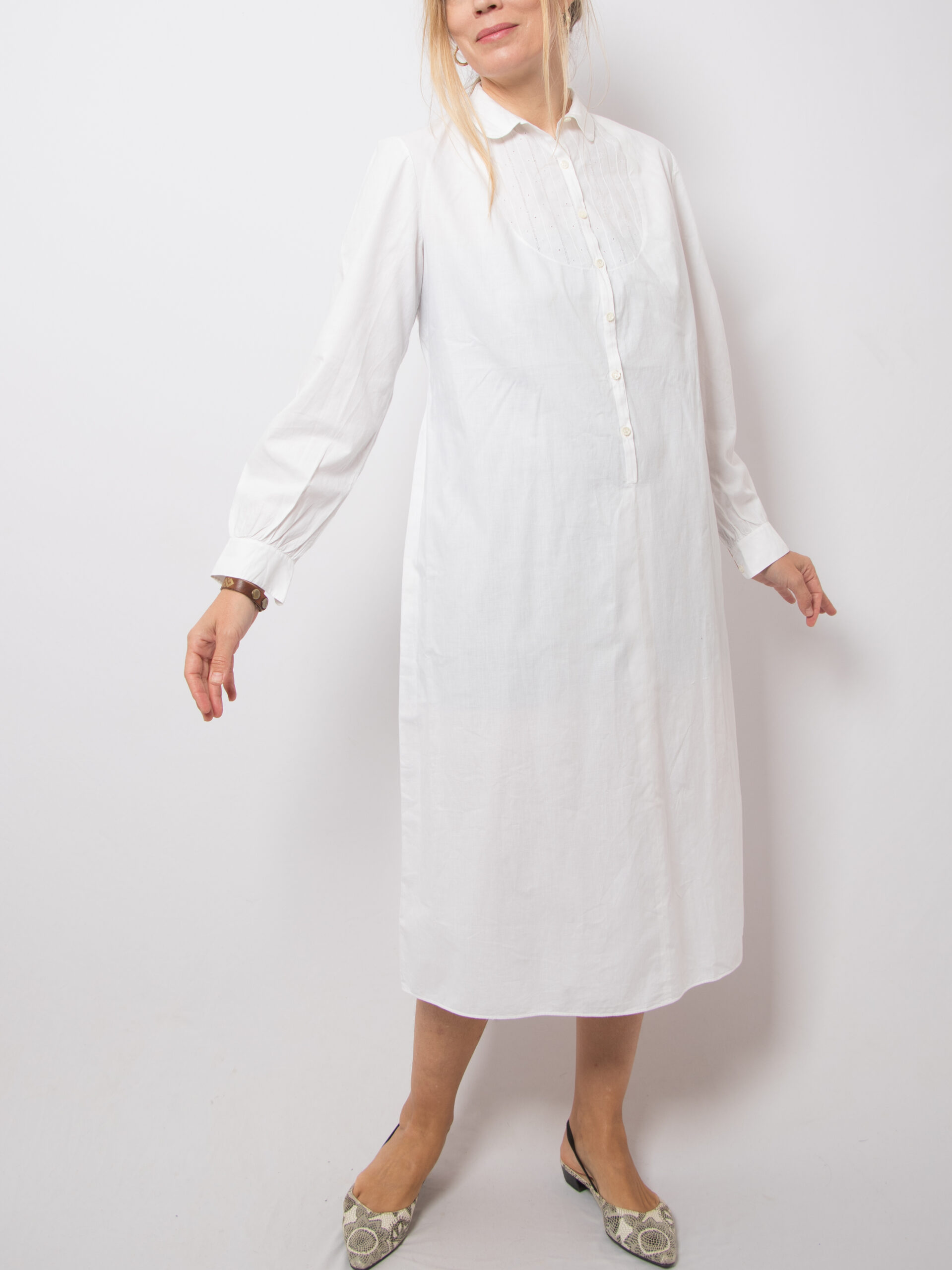 Vintage White Cotton Nightgown Vintage White Cotton Nightgown