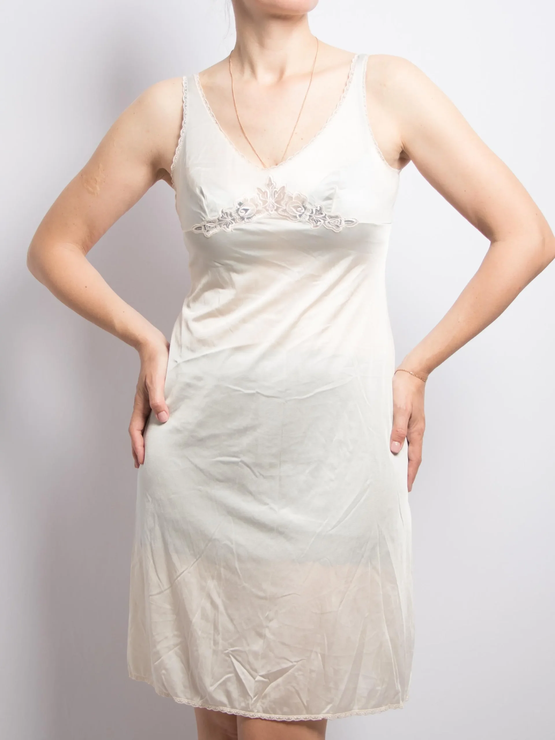 Vintage Cream Nylon Full Slip Vintage Cream Nylon Full Slip