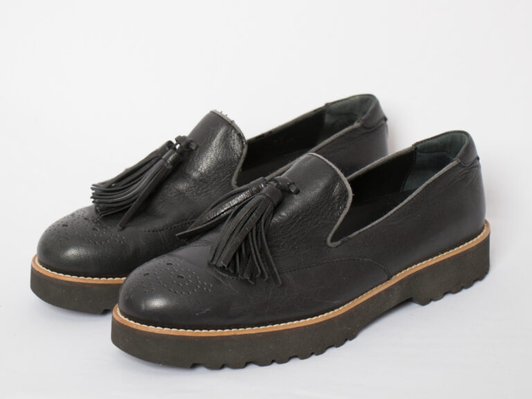HOGAN Black Leather Loafers thumbnail 3