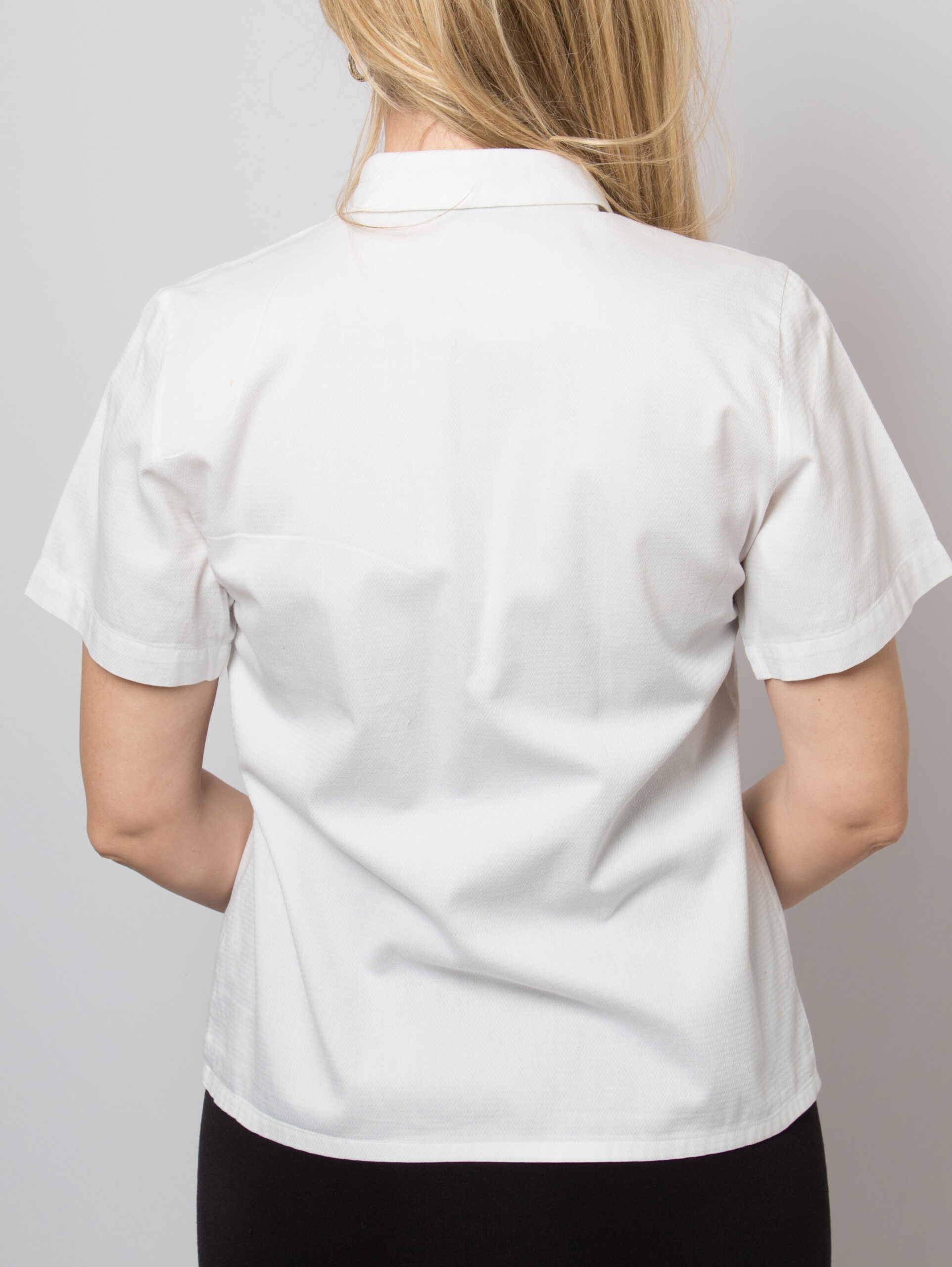 Anna Damiani Textured White Cotton Blouse Anna Damiani Textured White Cotton Blouse - Image 4